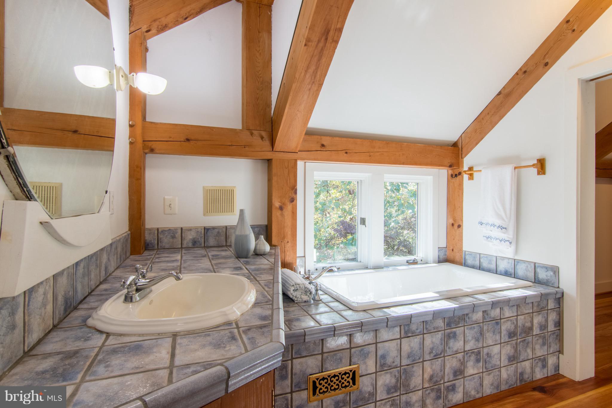 CROWNSVILLE - Residential