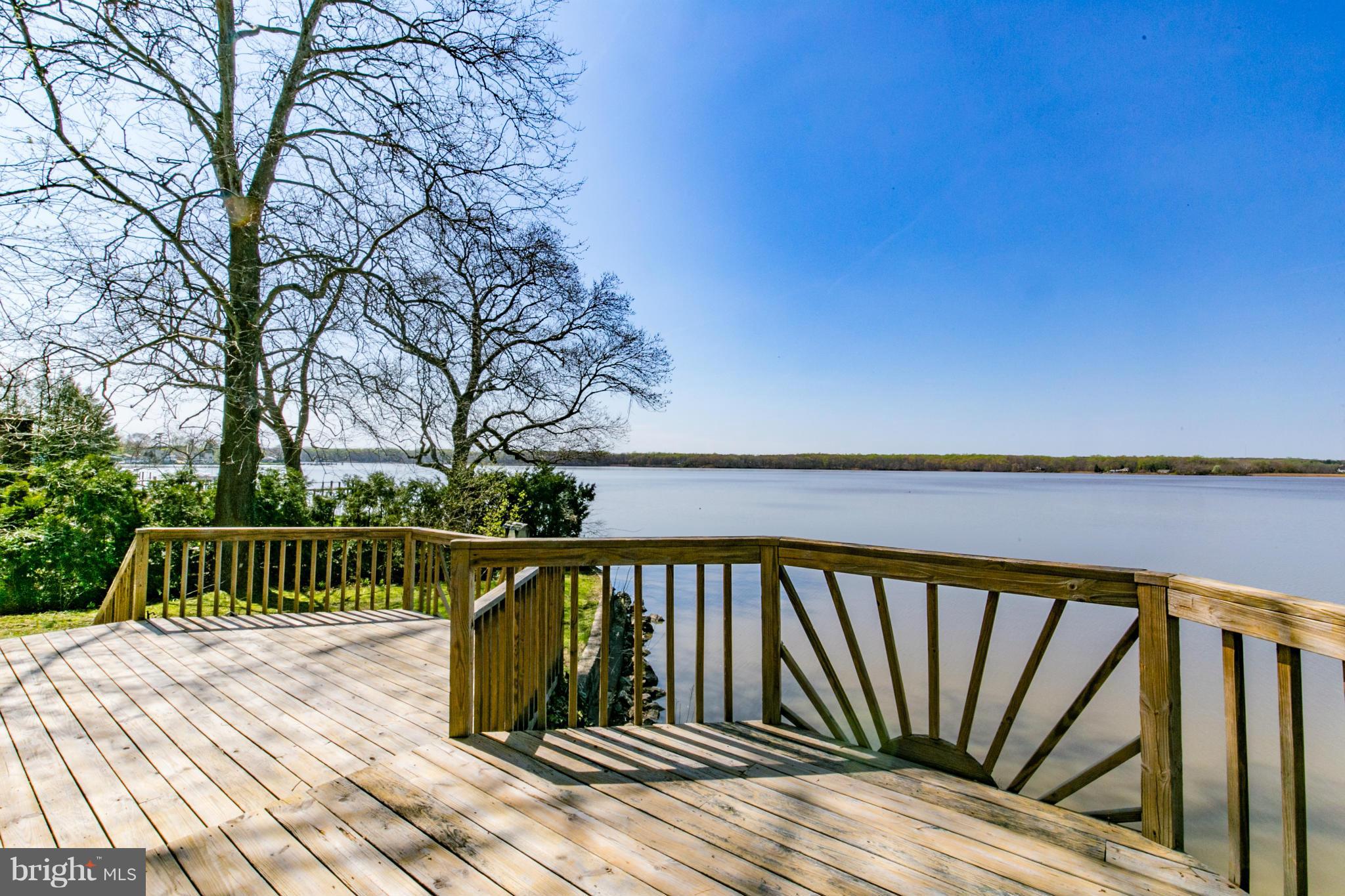 LOCUST POINT - Residential