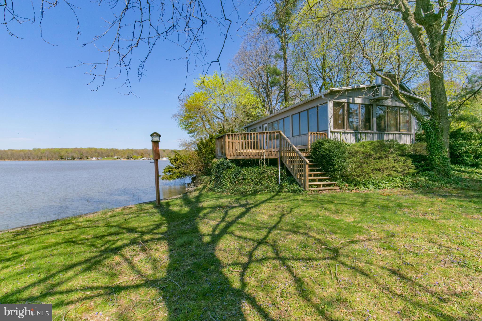 LOCUST POINT - Residential