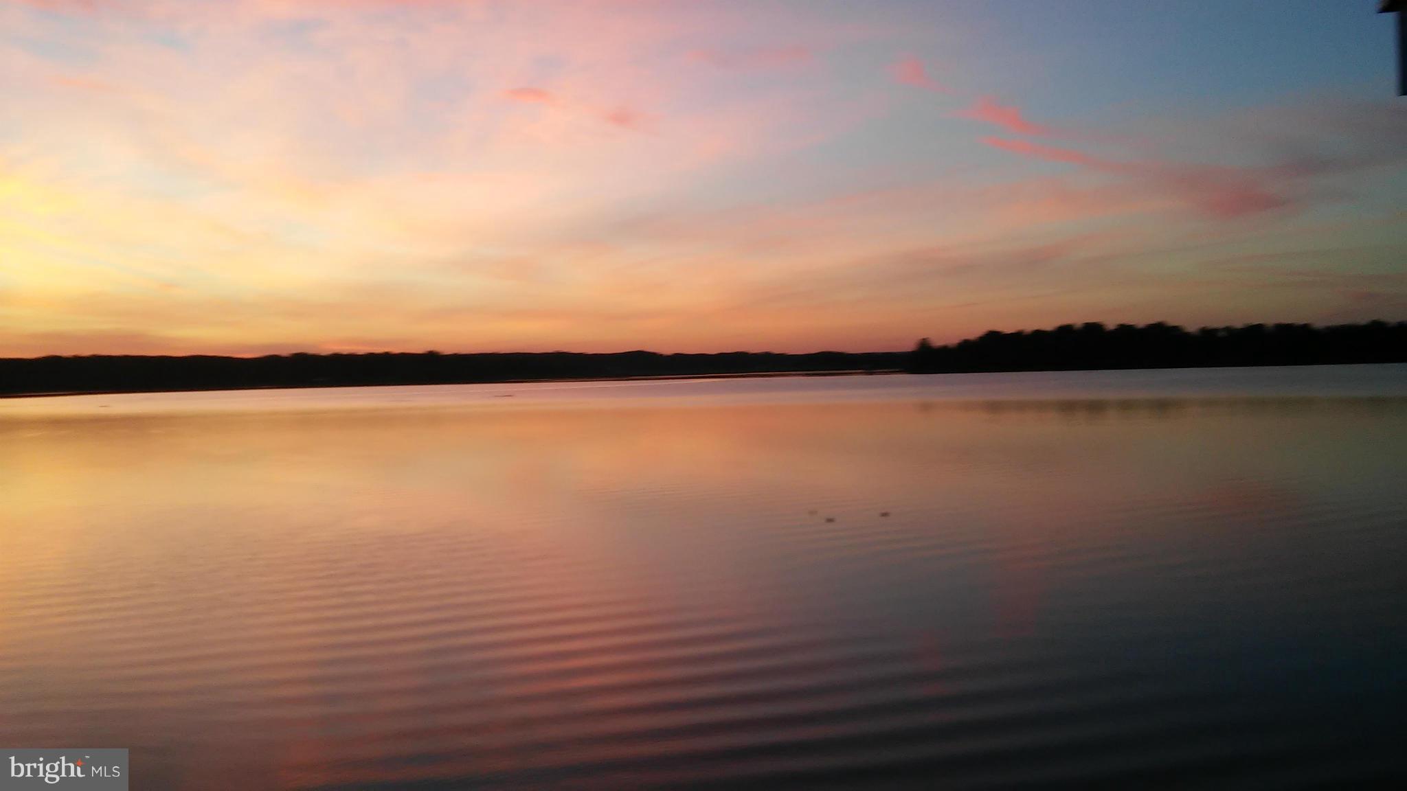 LOCUST POINT - Residential