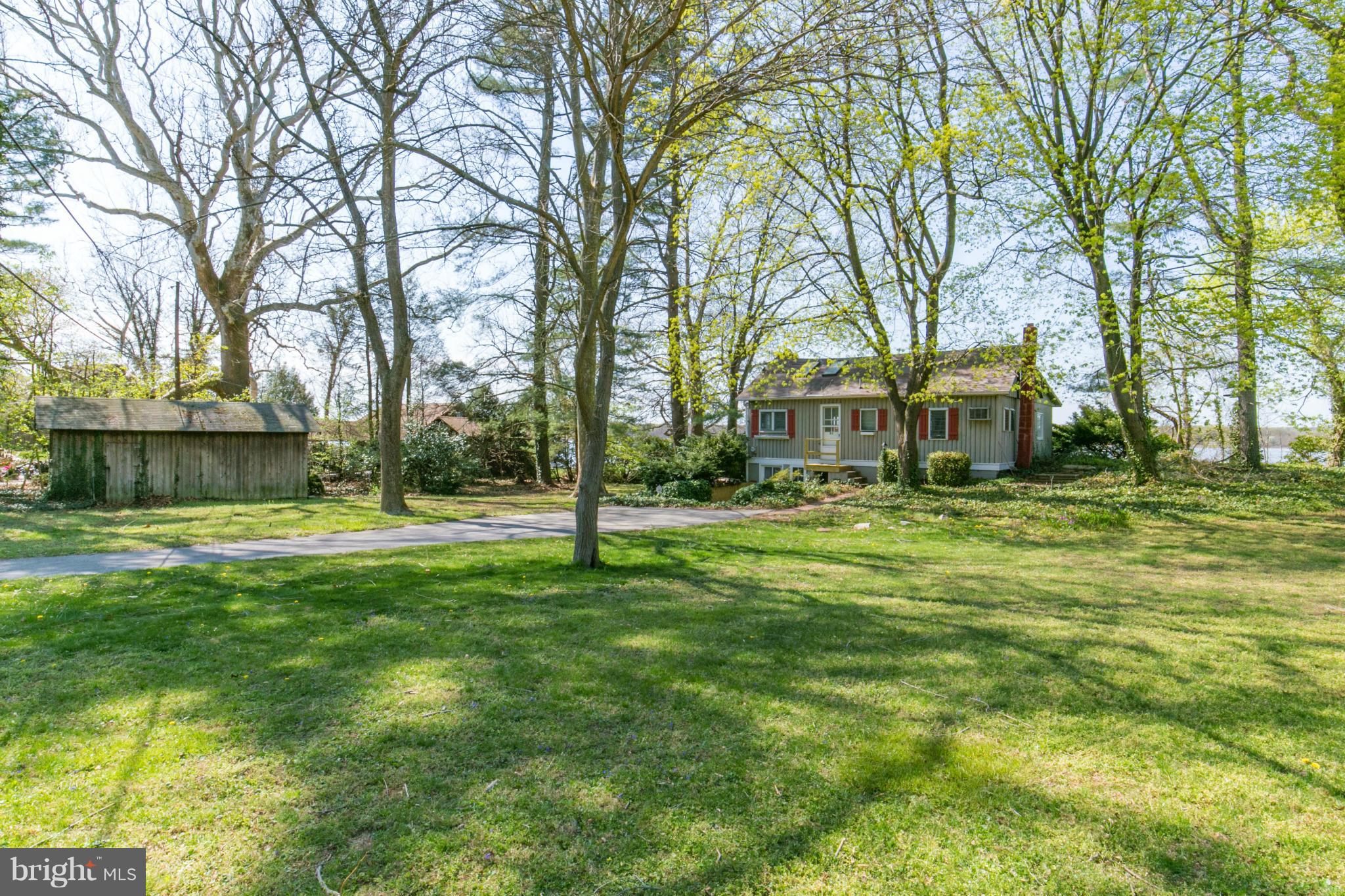 LOCUST POINT - Residential