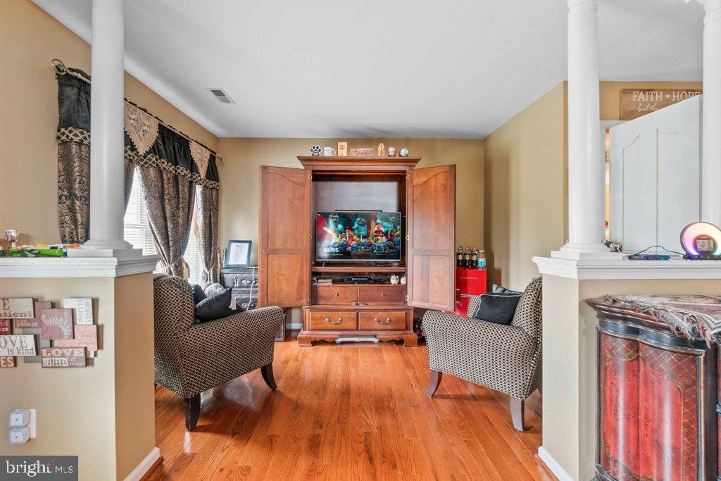 MAXA MEADOWS - Residential