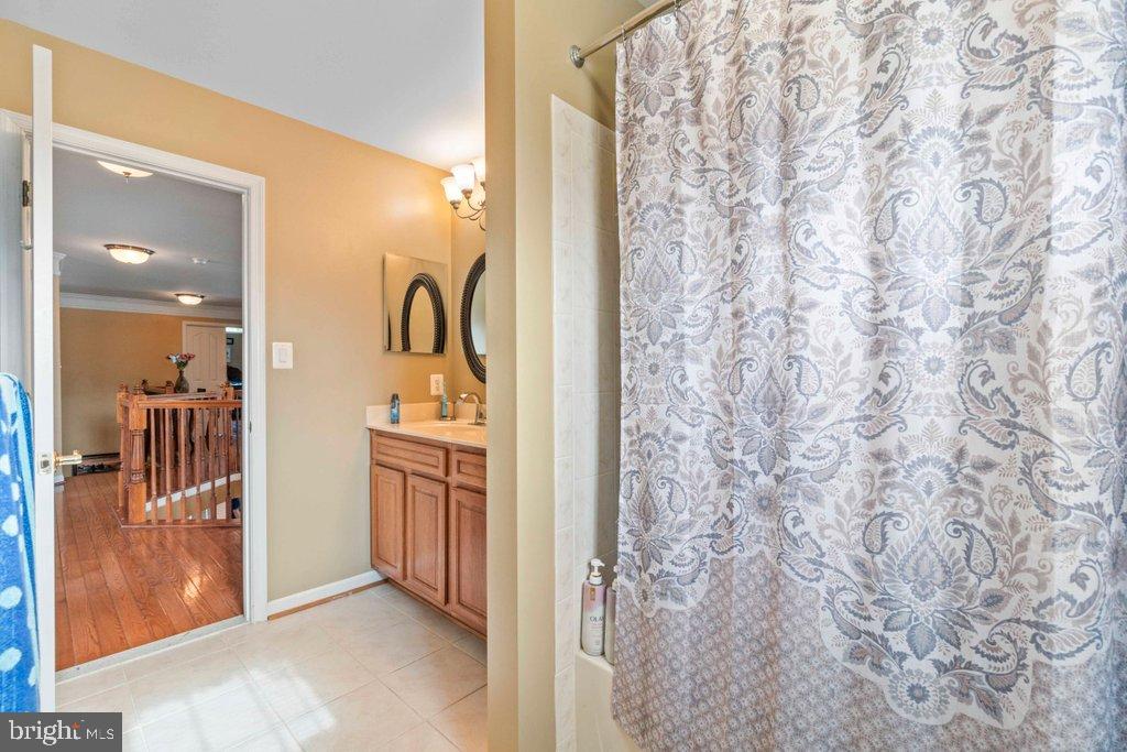 MAXA MEADOWS - Residential