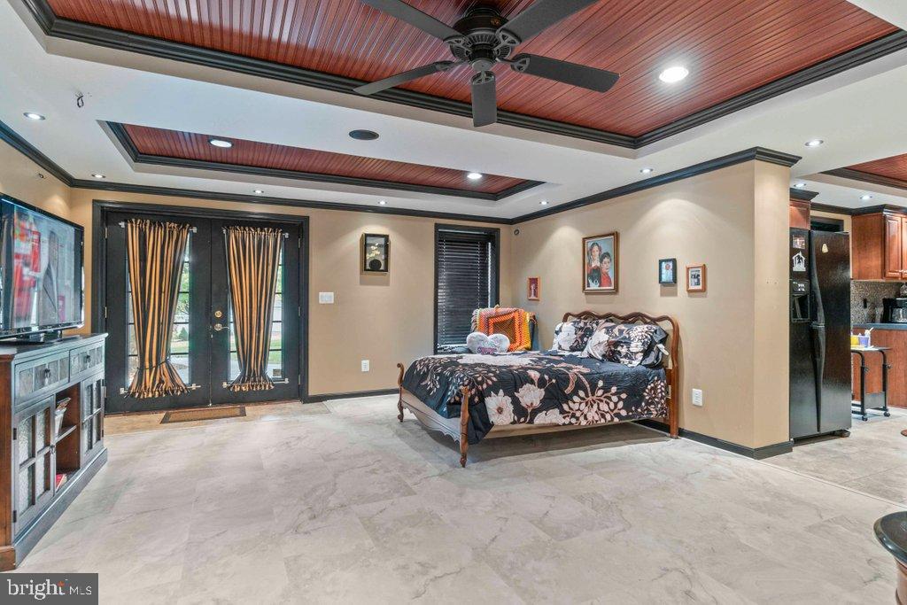 MAXA MEADOWS - Residential