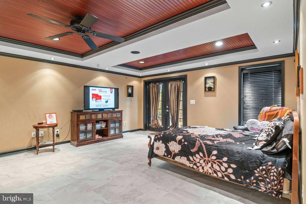 MAXA MEADOWS - Residential