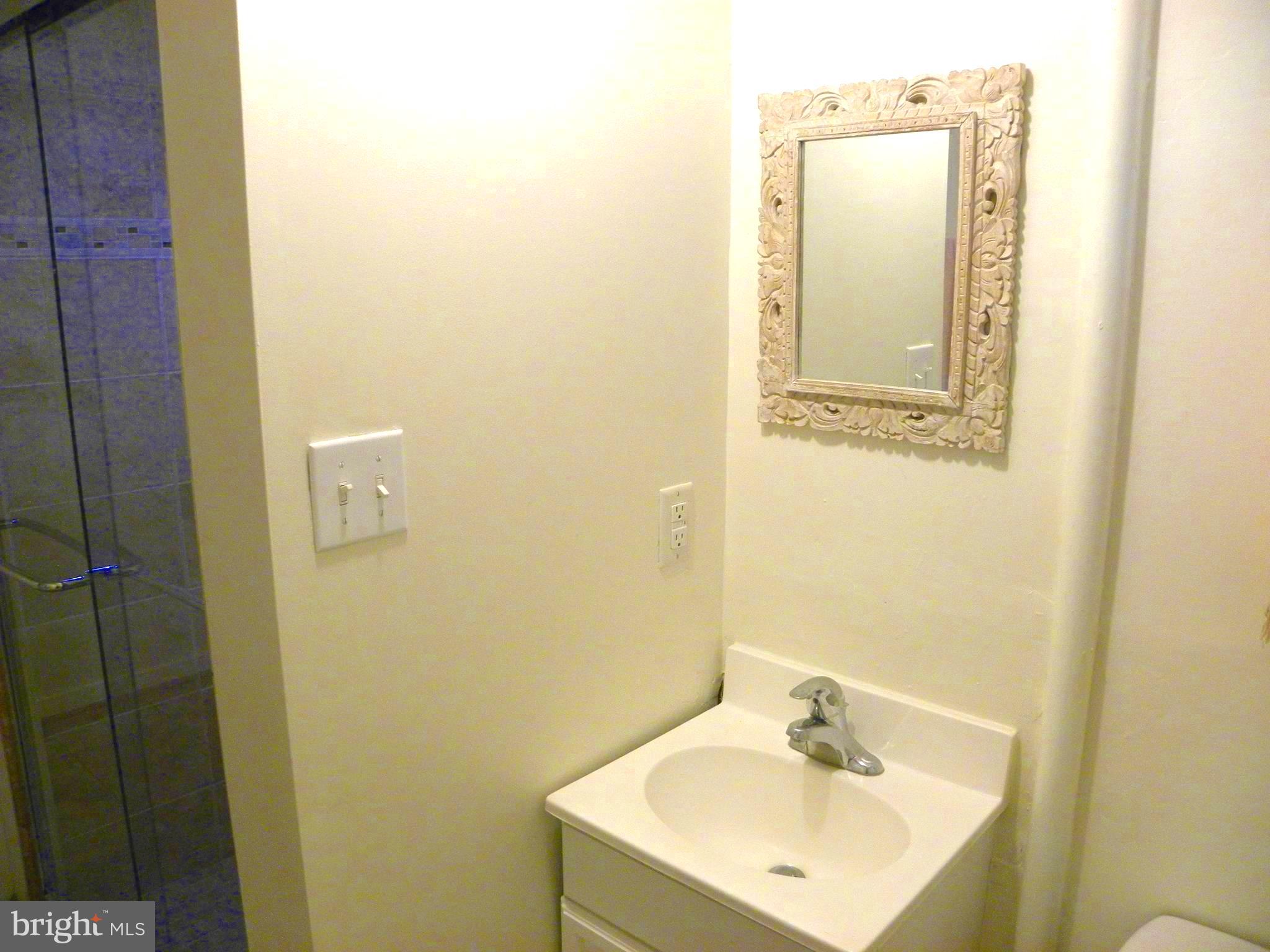 OLD TOWN - Residential Lease