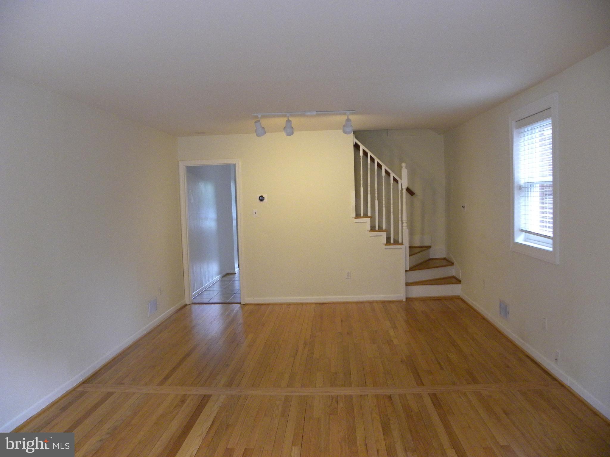 OLD TOWN - Residential Lease