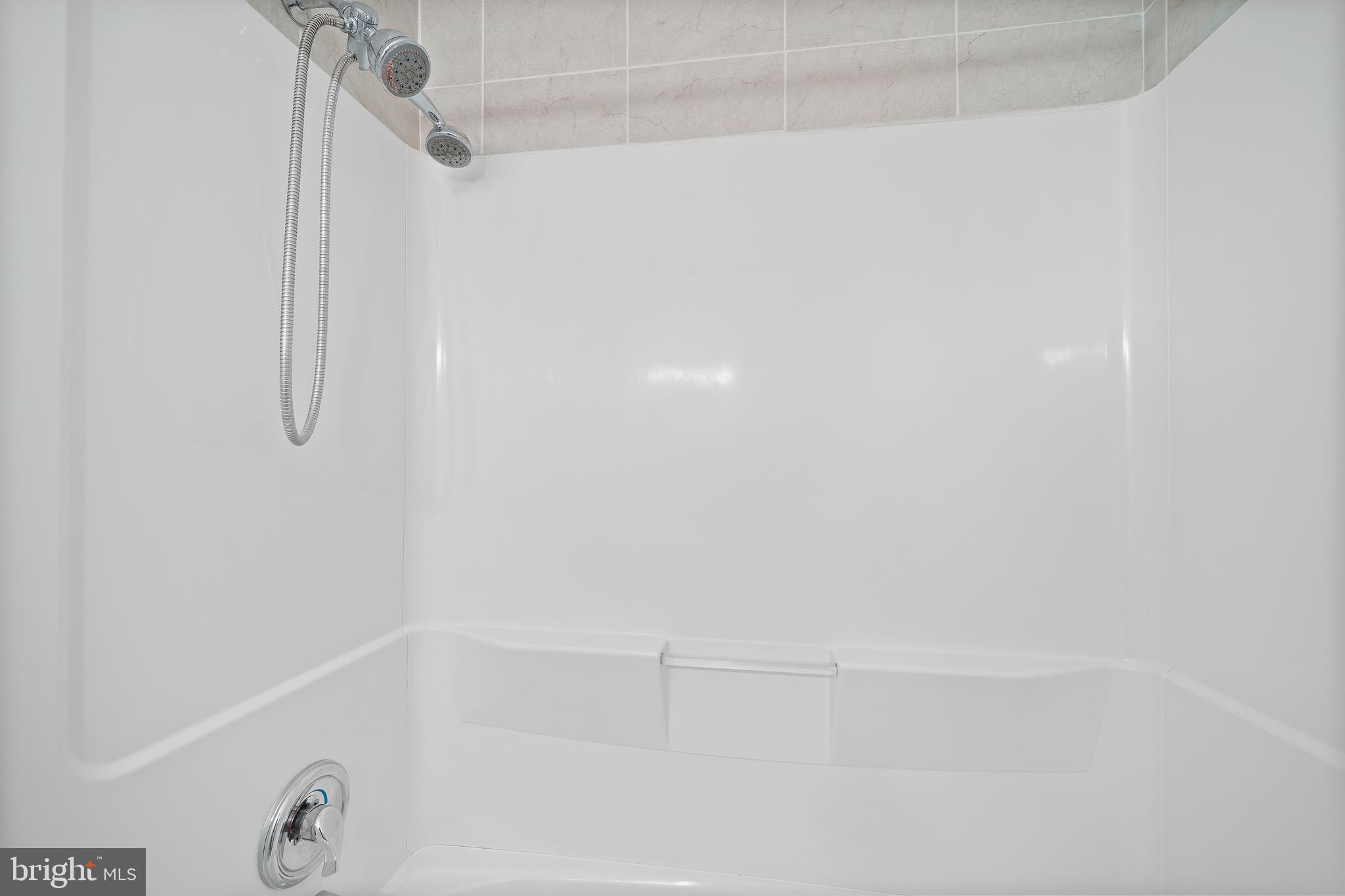 STRATTON WOODS - Residential