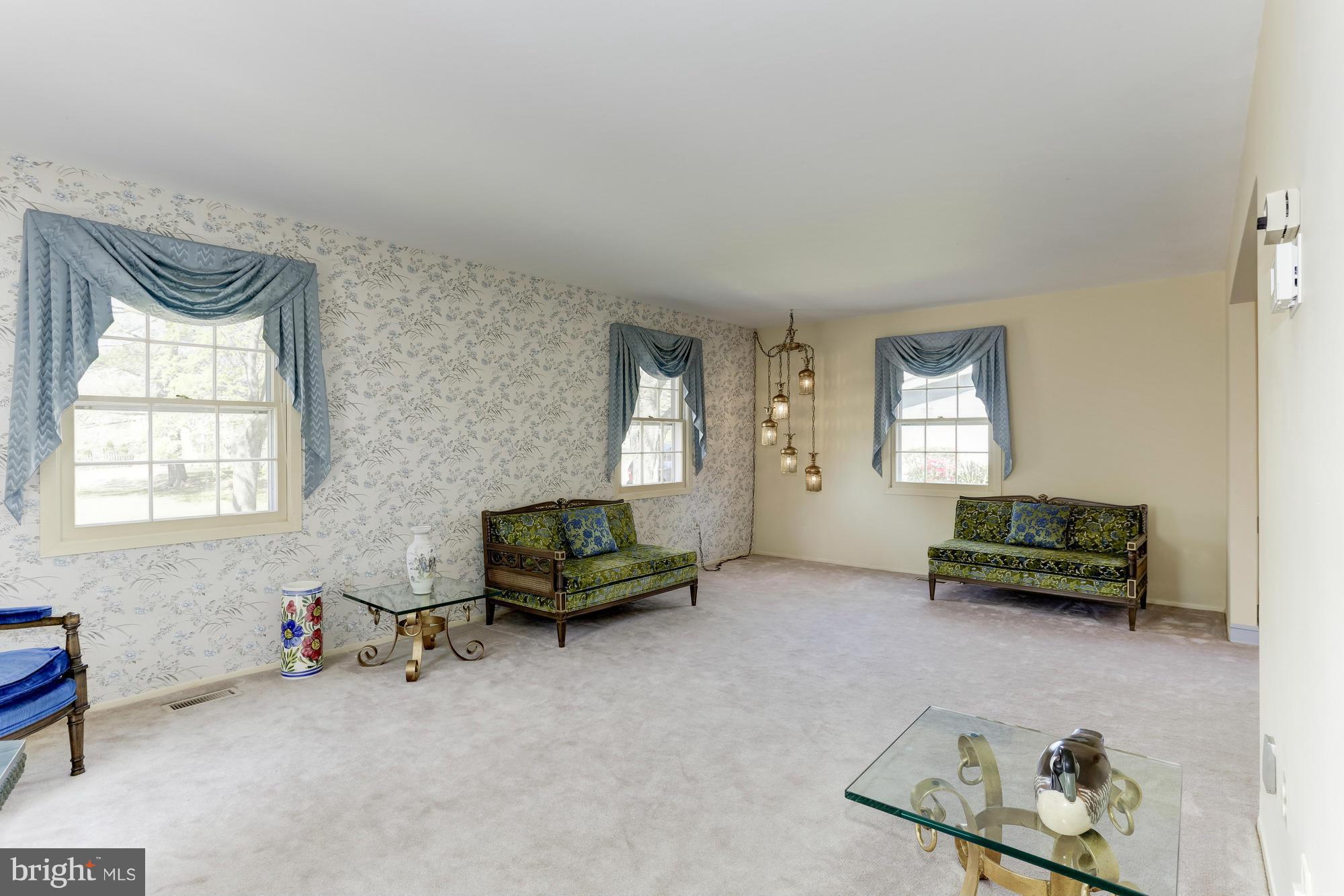 POINTER RIDGE - Residential