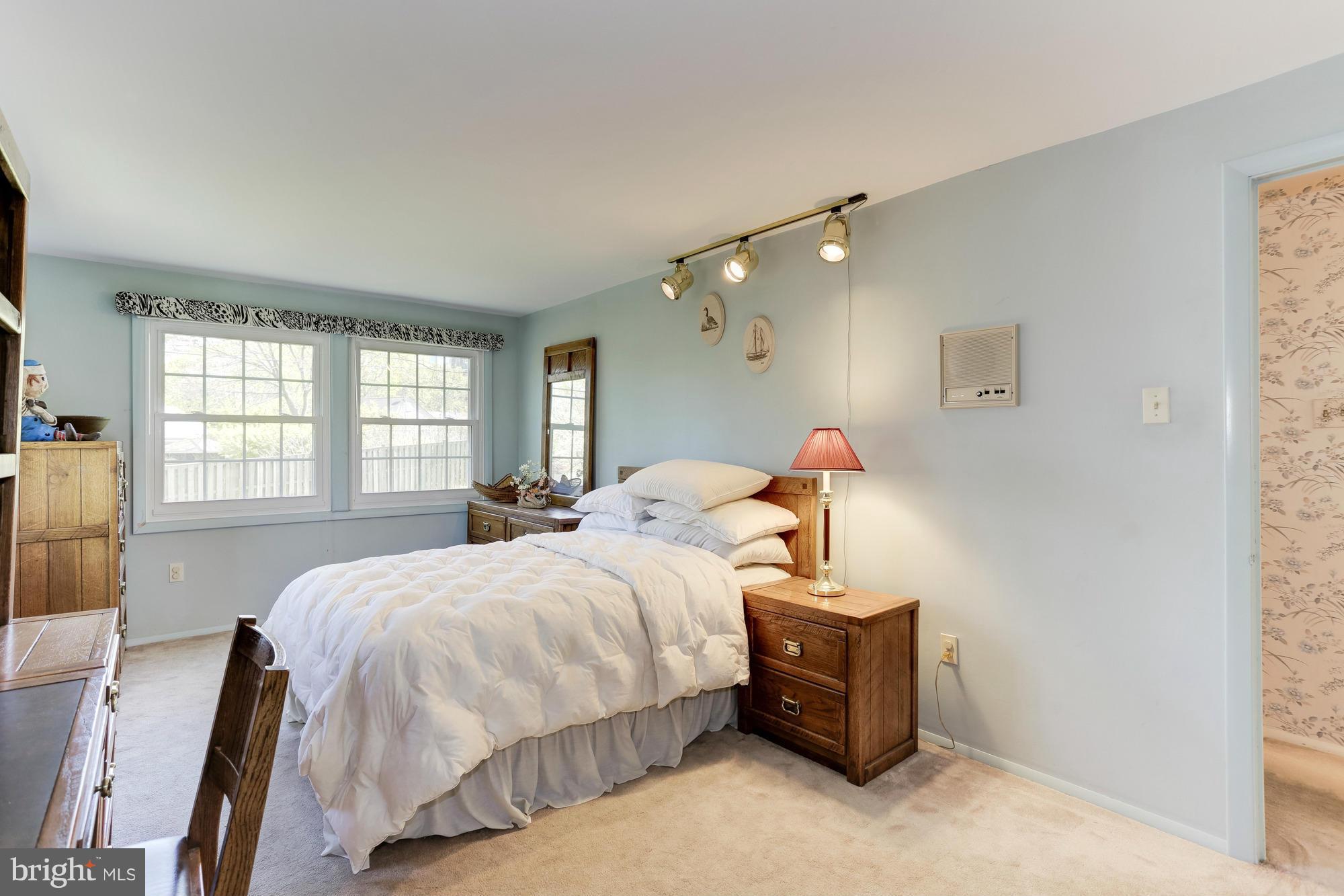 POINTER RIDGE - Residential