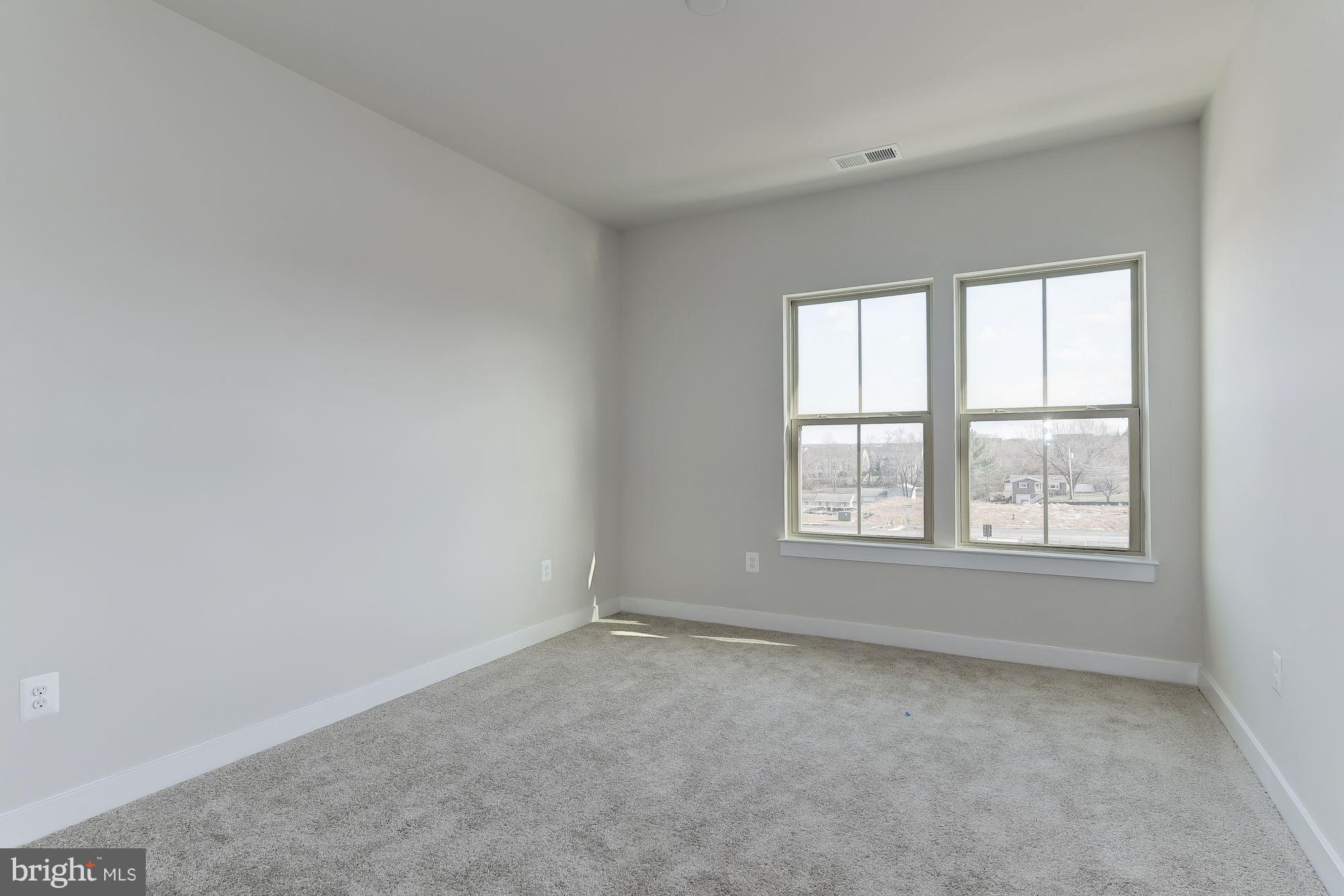 LAKE LINGANORE OAKDALE - Residential