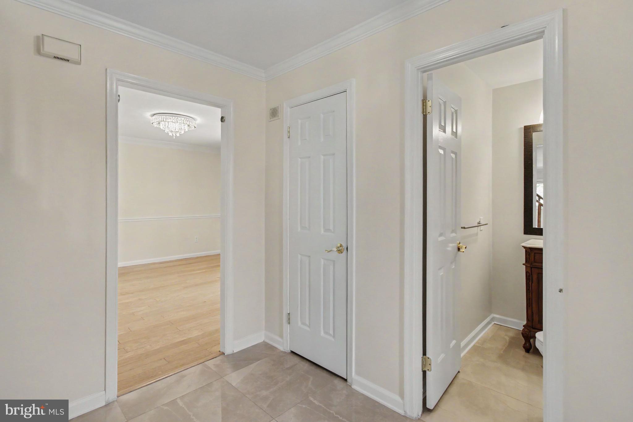 YARDLEY CORNERS - Residential