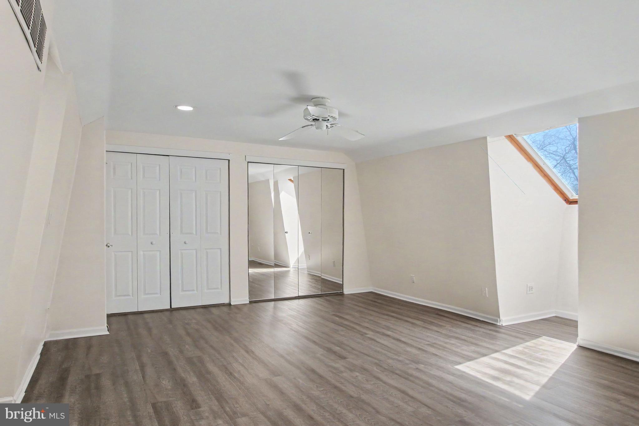 YARDLEY CORNERS - Residential