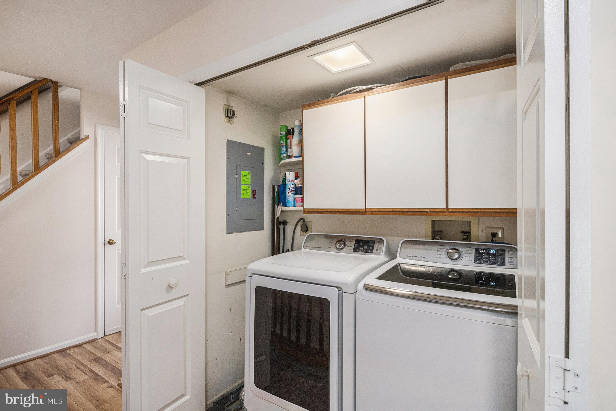 YARDLEY CORNERS - Residential