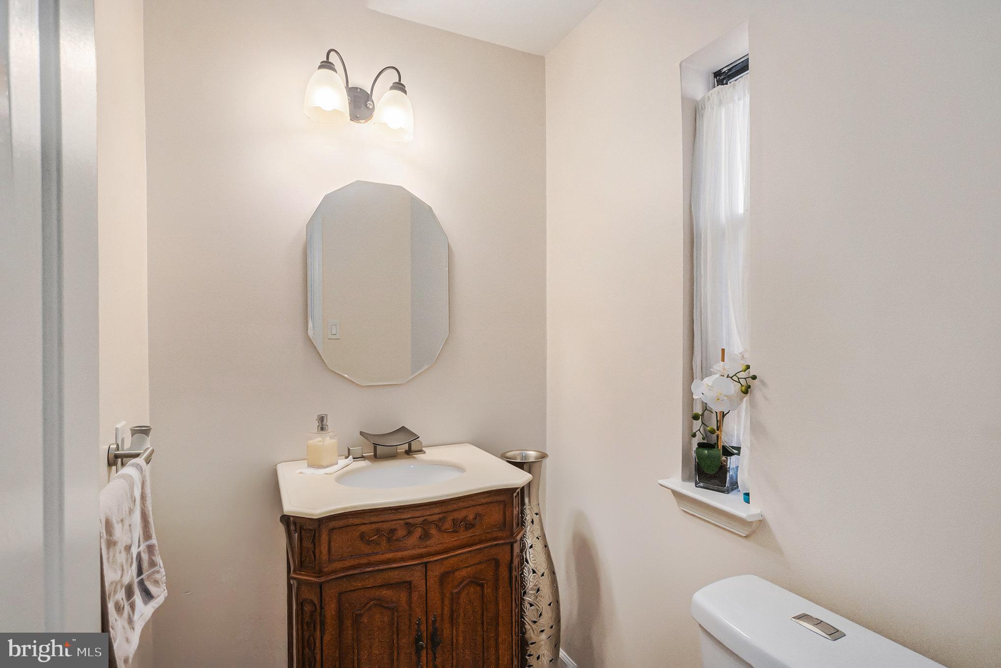 YARDLEY CORNERS - Residential