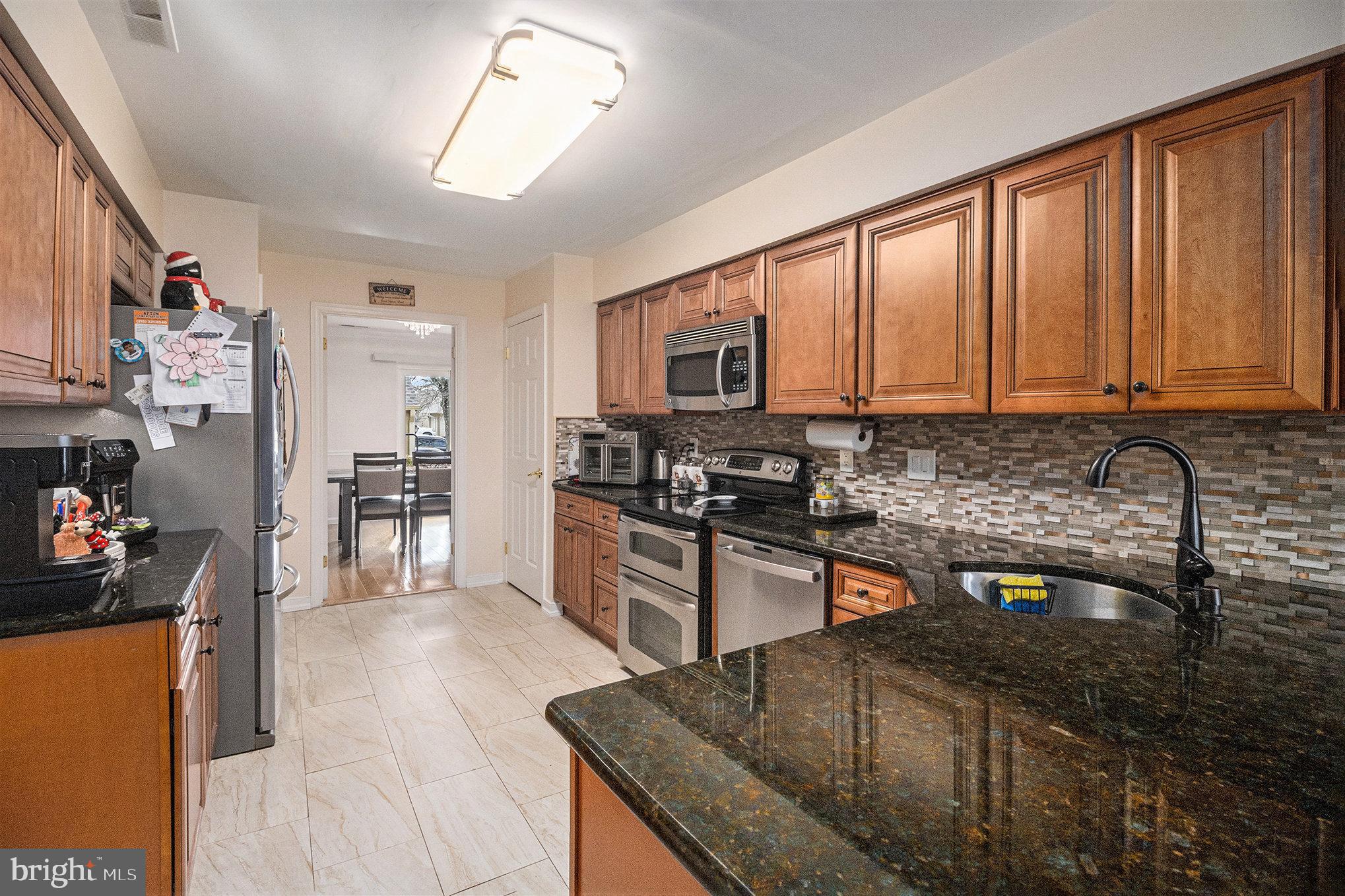 YARDLEY CORNERS - Residential