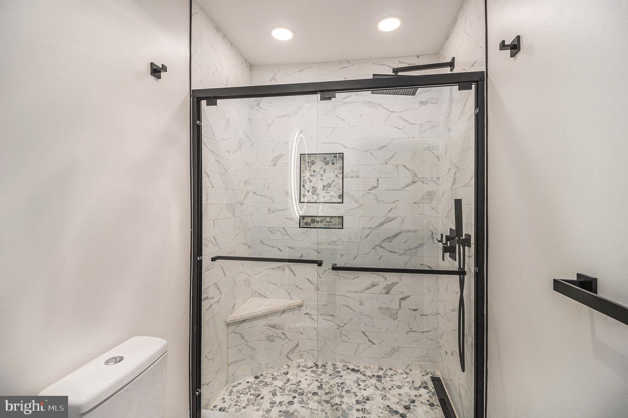 YARDLEY CORNERS - Residential