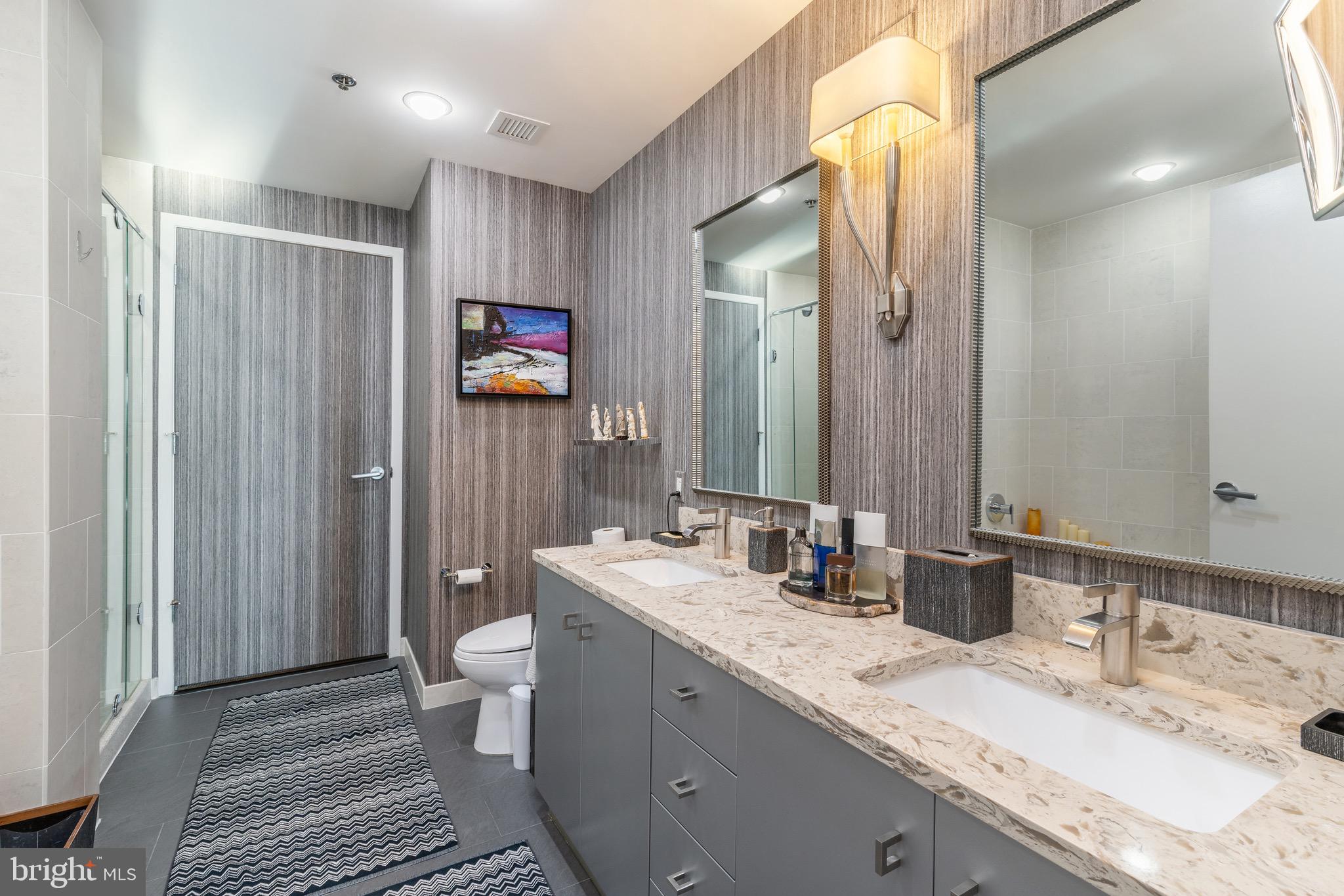 CENTER CITY - Residential