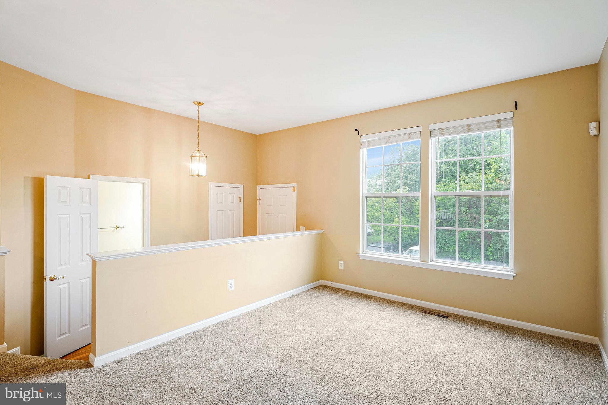 SIGNATURE AT BROADLANDS - Residential Lease