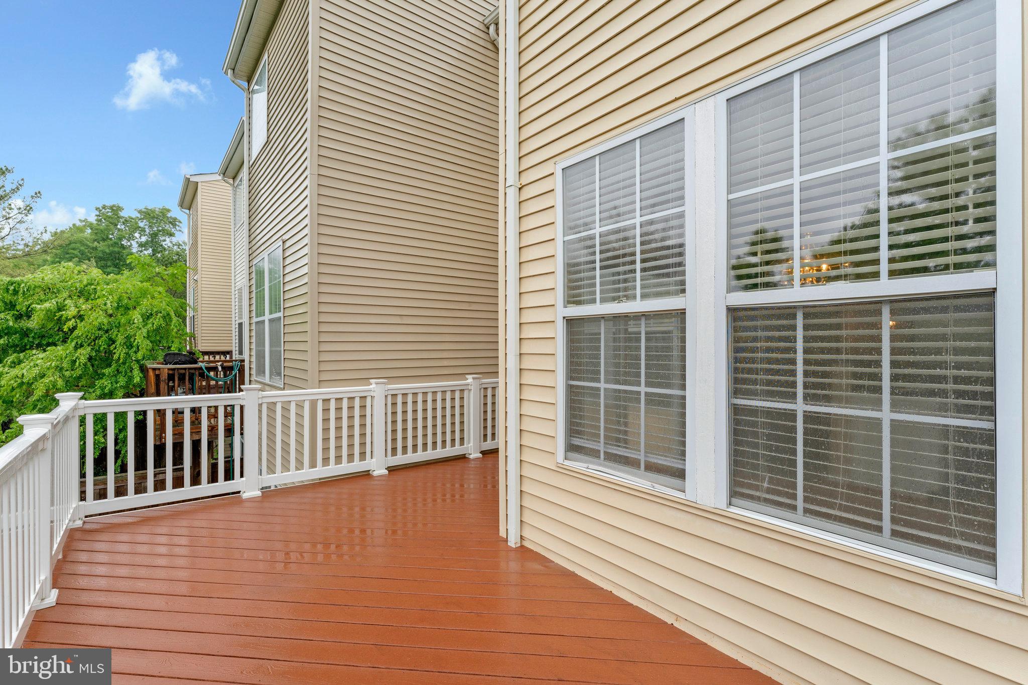 SIGNATURE AT BROADLANDS - Residential Lease