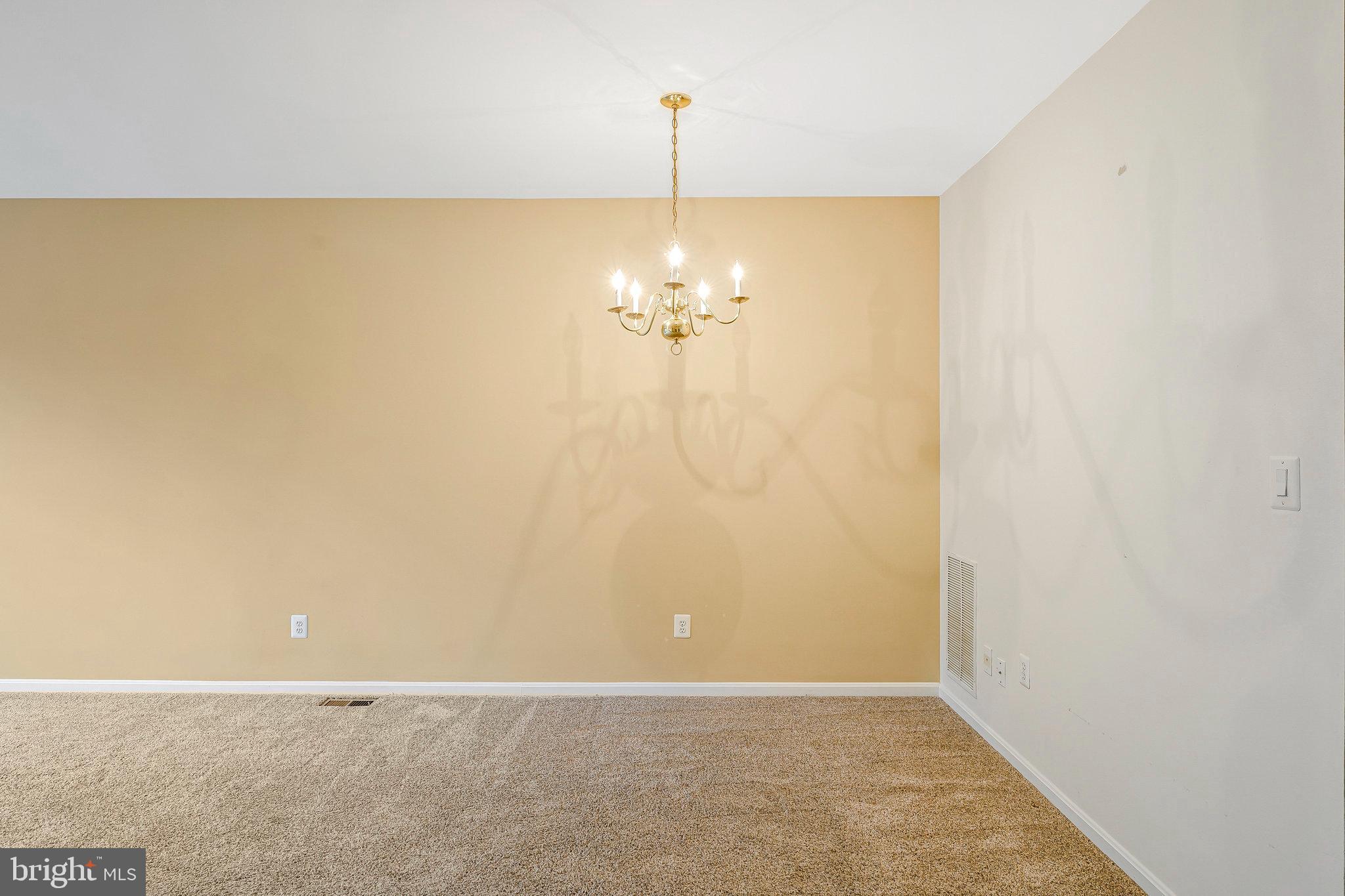 SIGNATURE AT BROADLANDS - Residential Lease