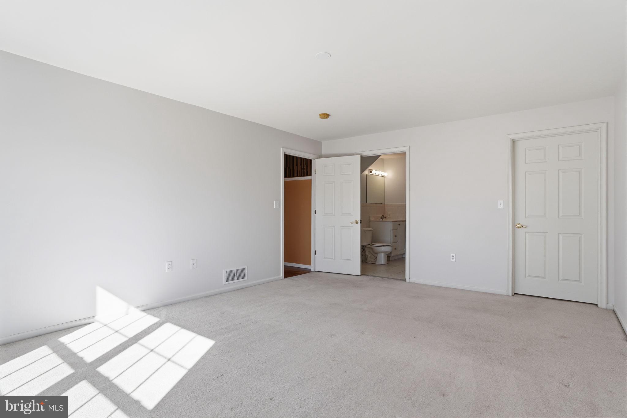 SOMERTON - Residential