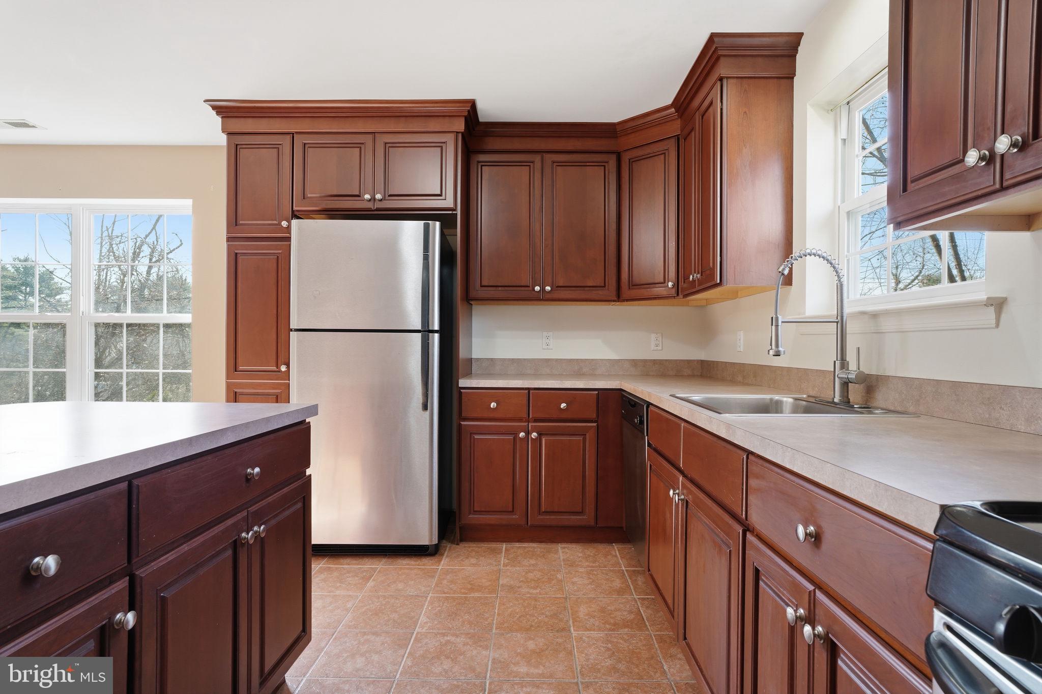 SOMERTON - Residential