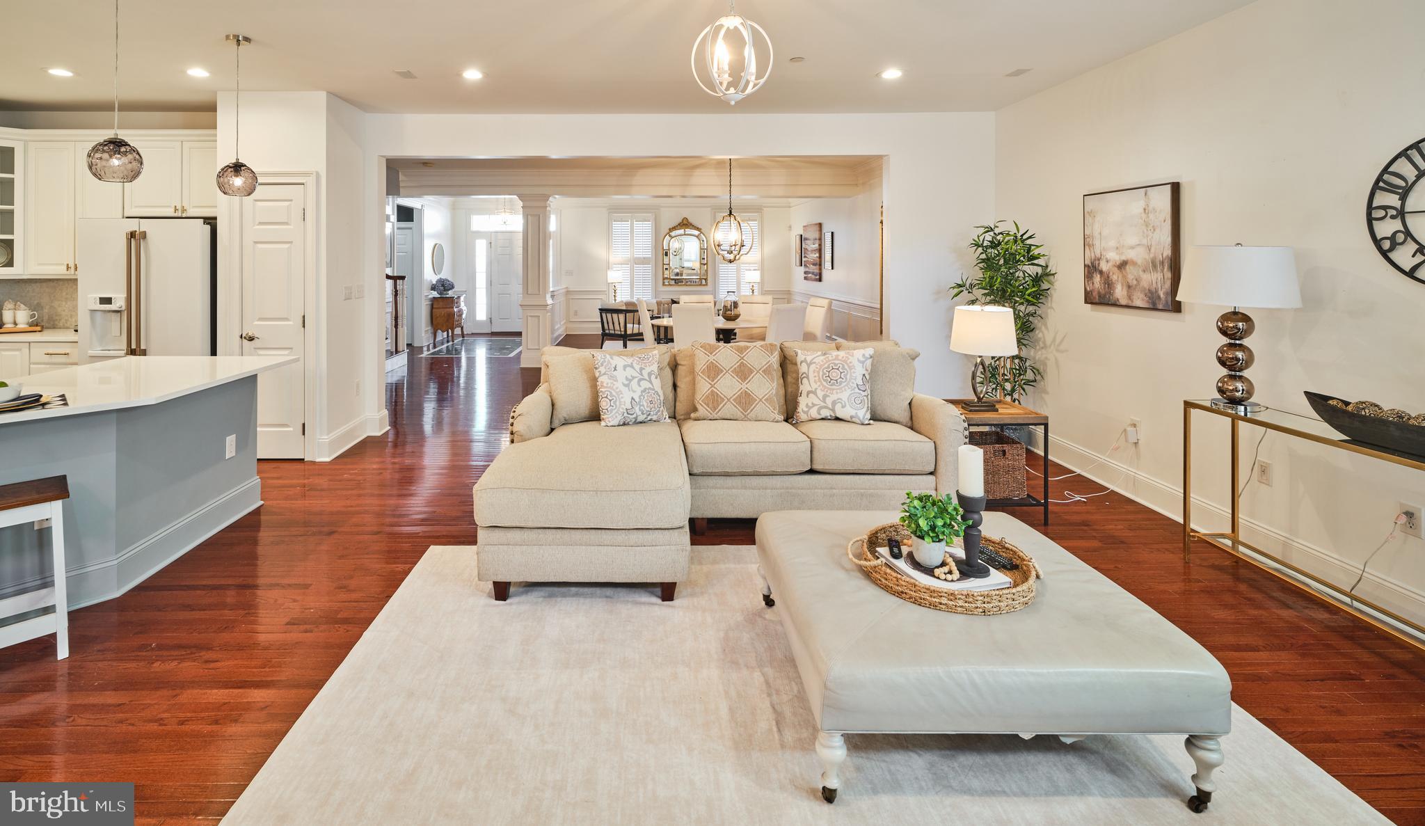 NEWTOWN STATION - Residential