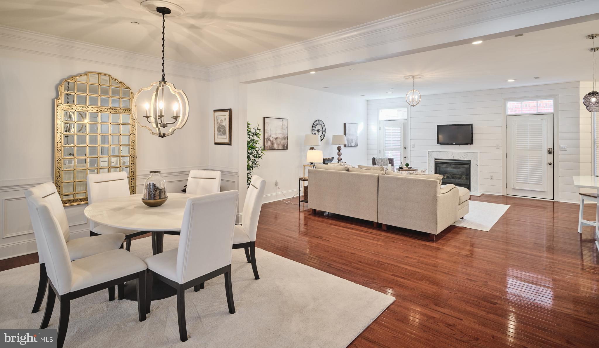 NEWTOWN STATION - Residential