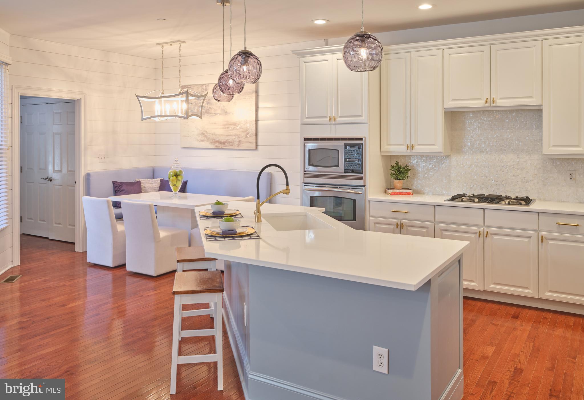 NEWTOWN STATION - Residential