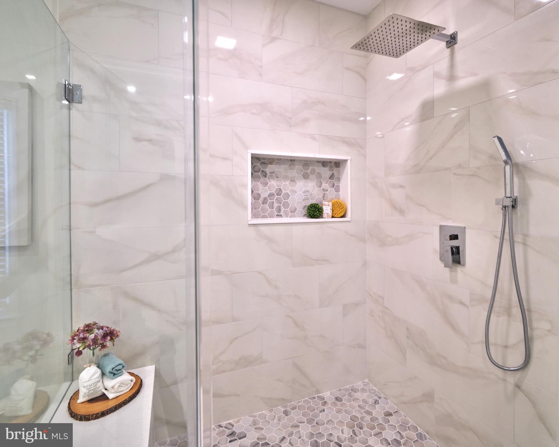 NEWTOWN STATION - Residential