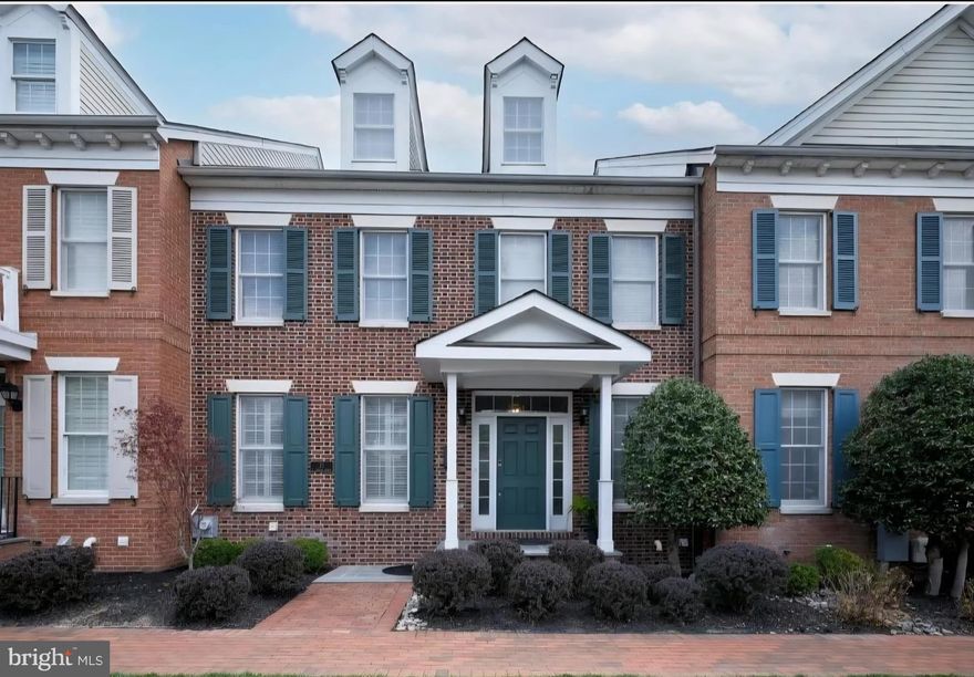 Stunning home in Newtown Station ready for the next owner.