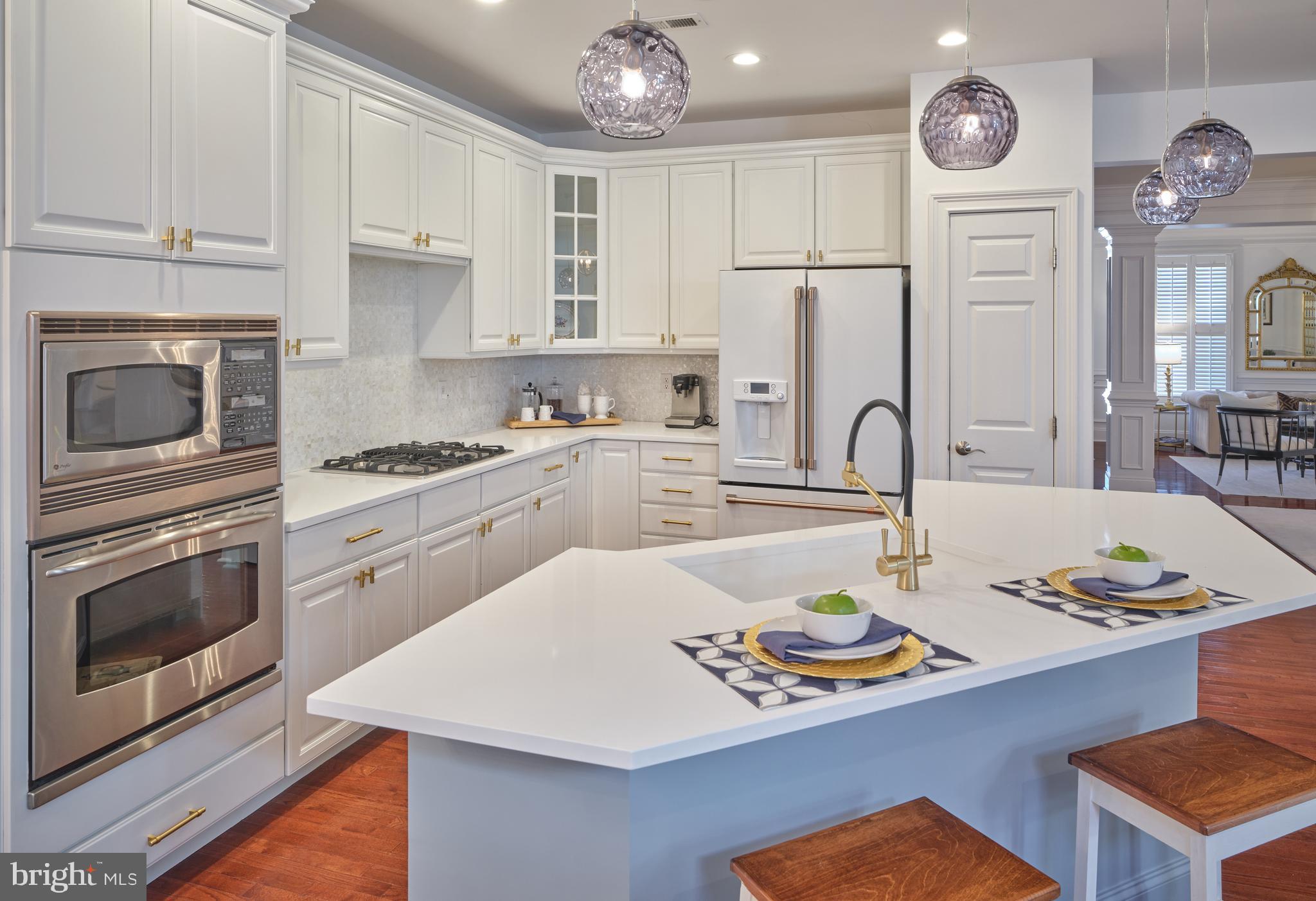 NEWTOWN STATION - Residential