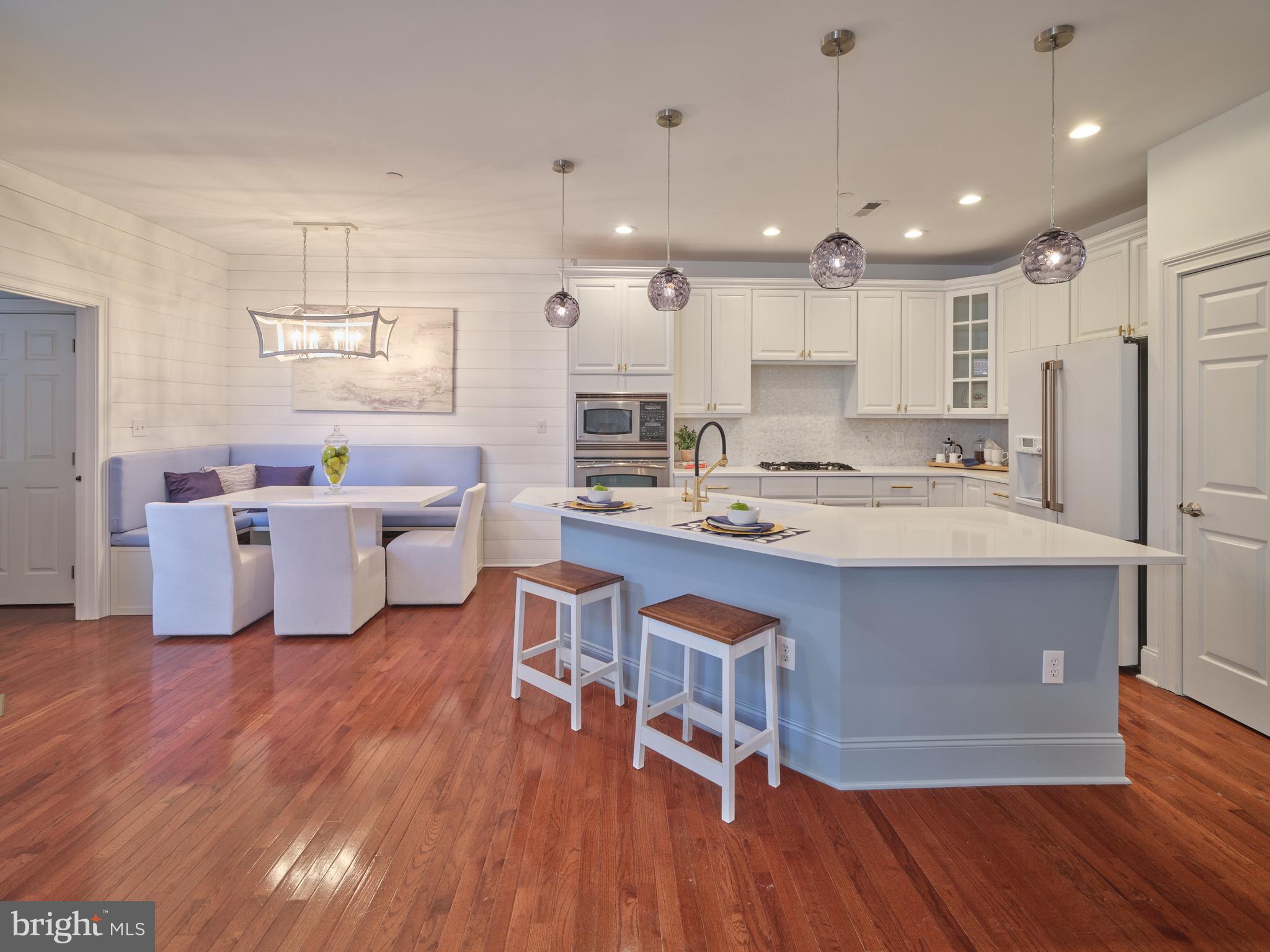 NEWTOWN STATION - Residential