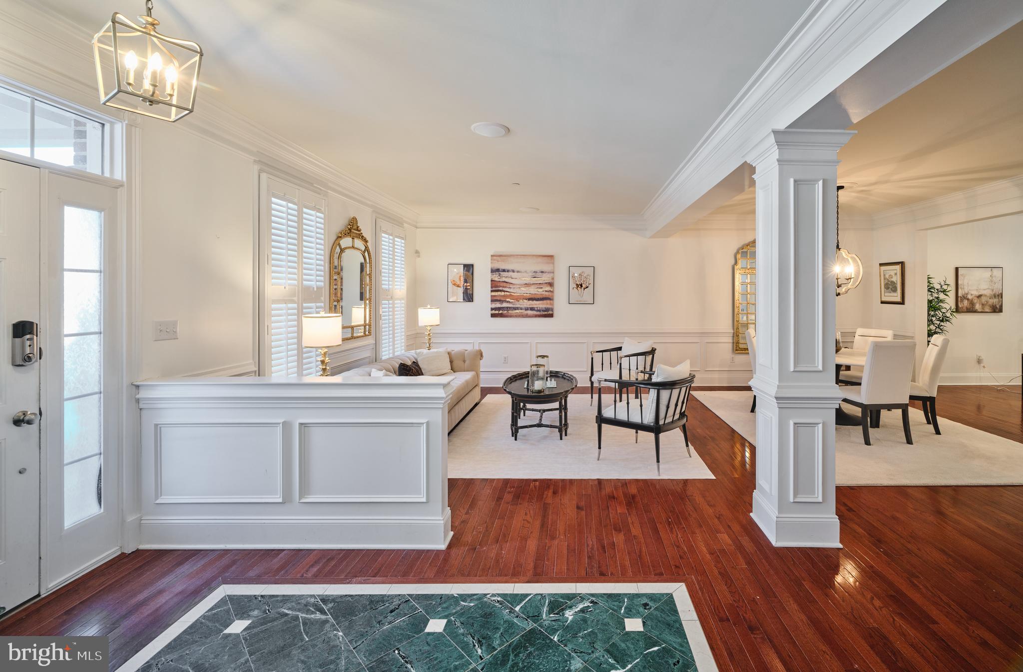 NEWTOWN STATION - Residential