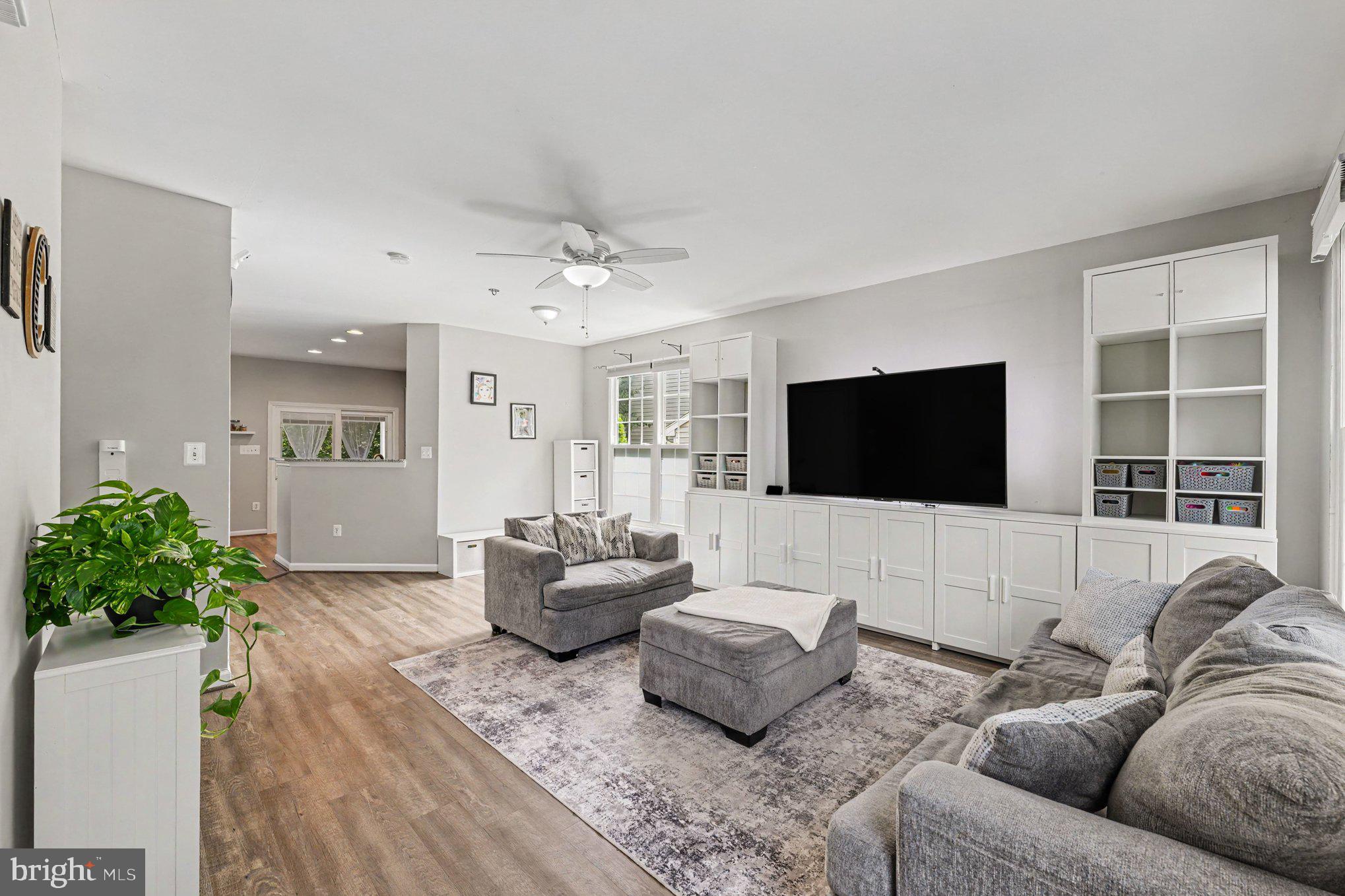 5504 HOBSONS CHOICE LOOP