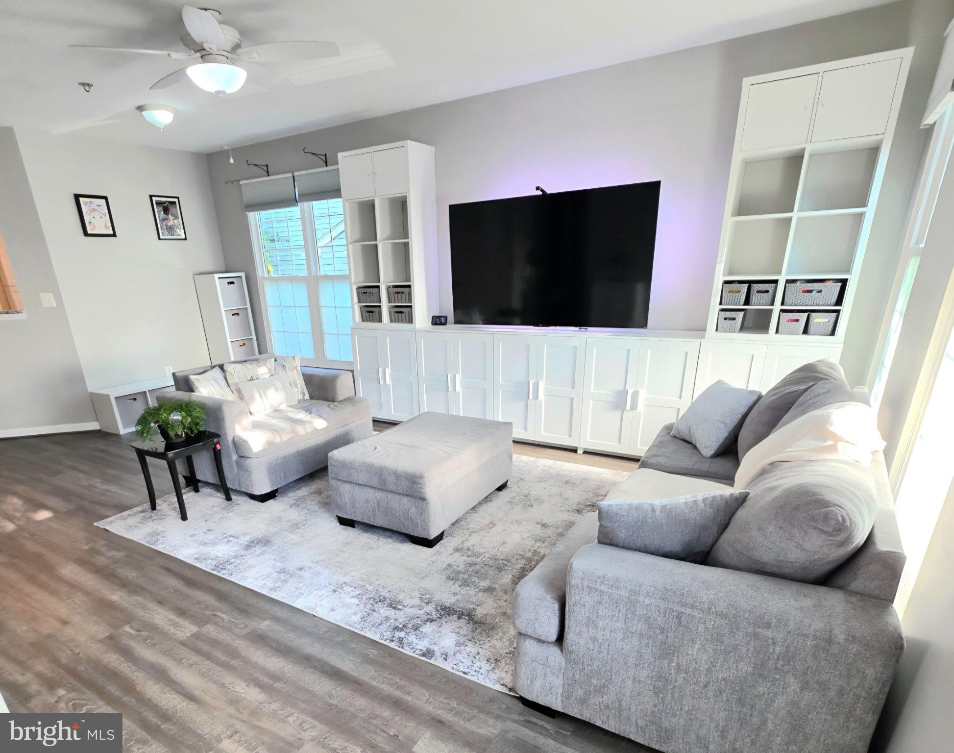 5504 HOBSONS CHOICE LOOP