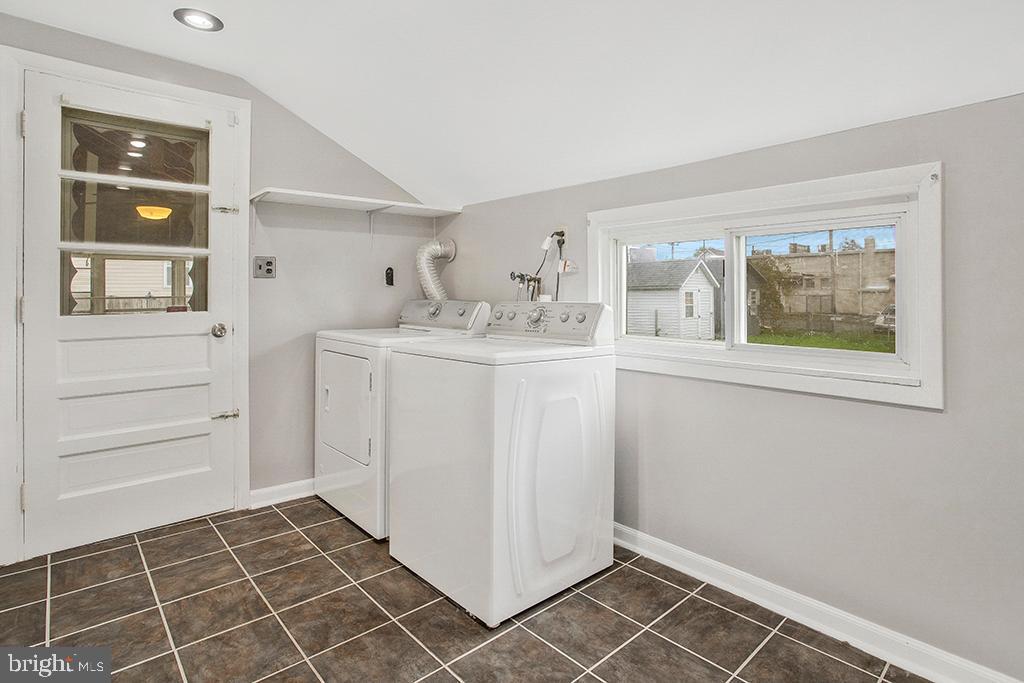 EASTERN TERRACE - Residential