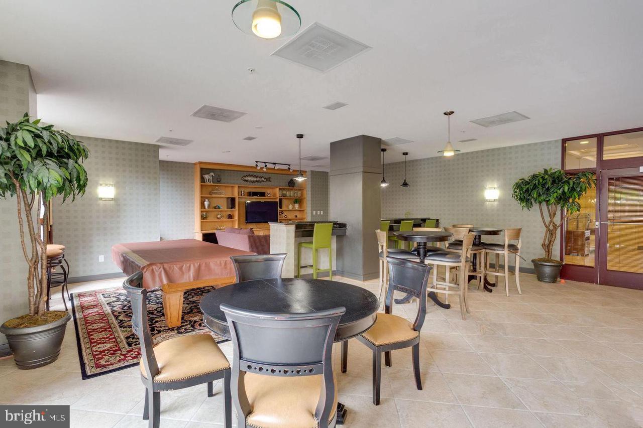 1201 N GARFIELD STREET PH10