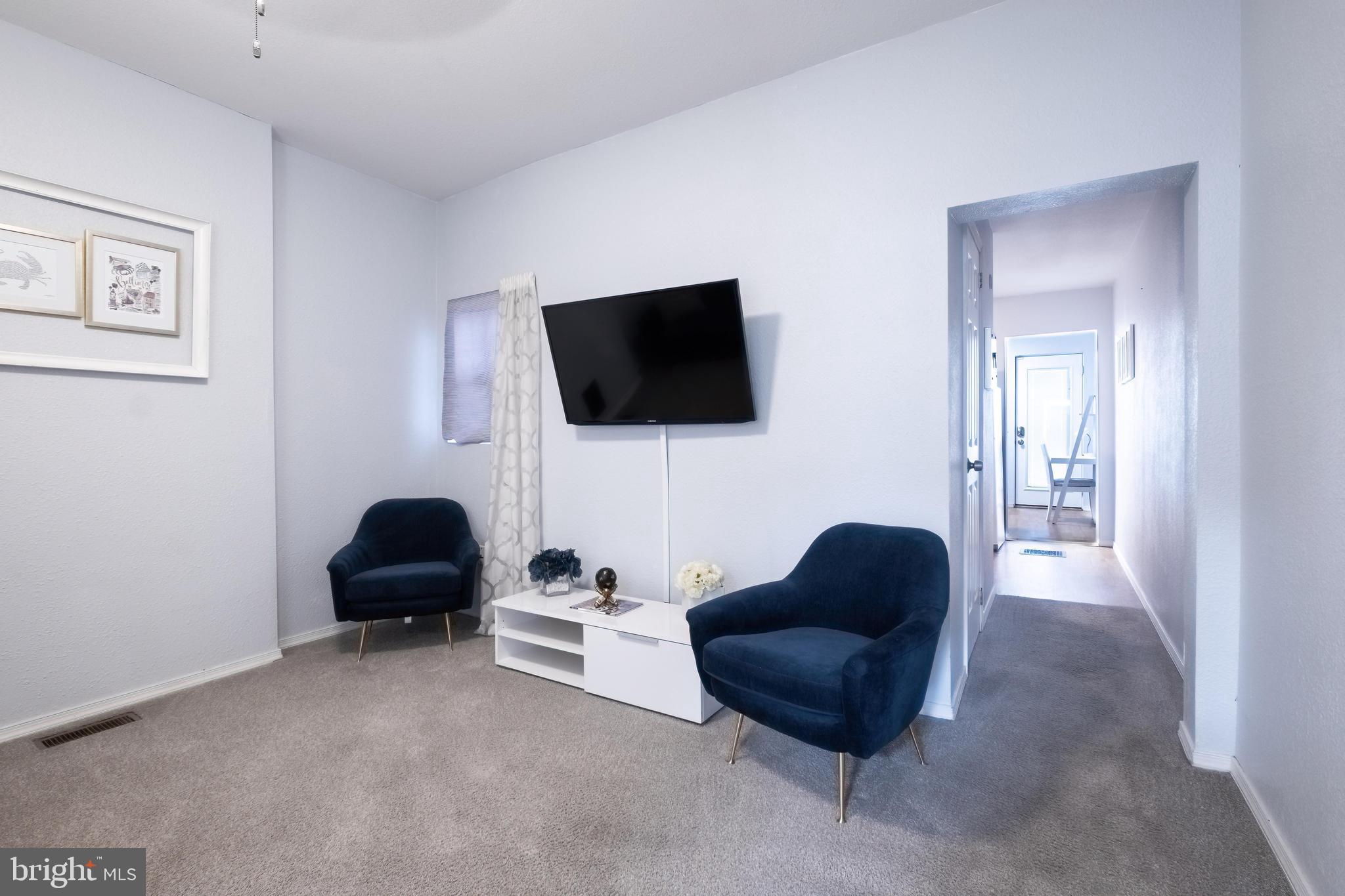 HAMPDEN HISTORIC DISTRICT - Residential Lease