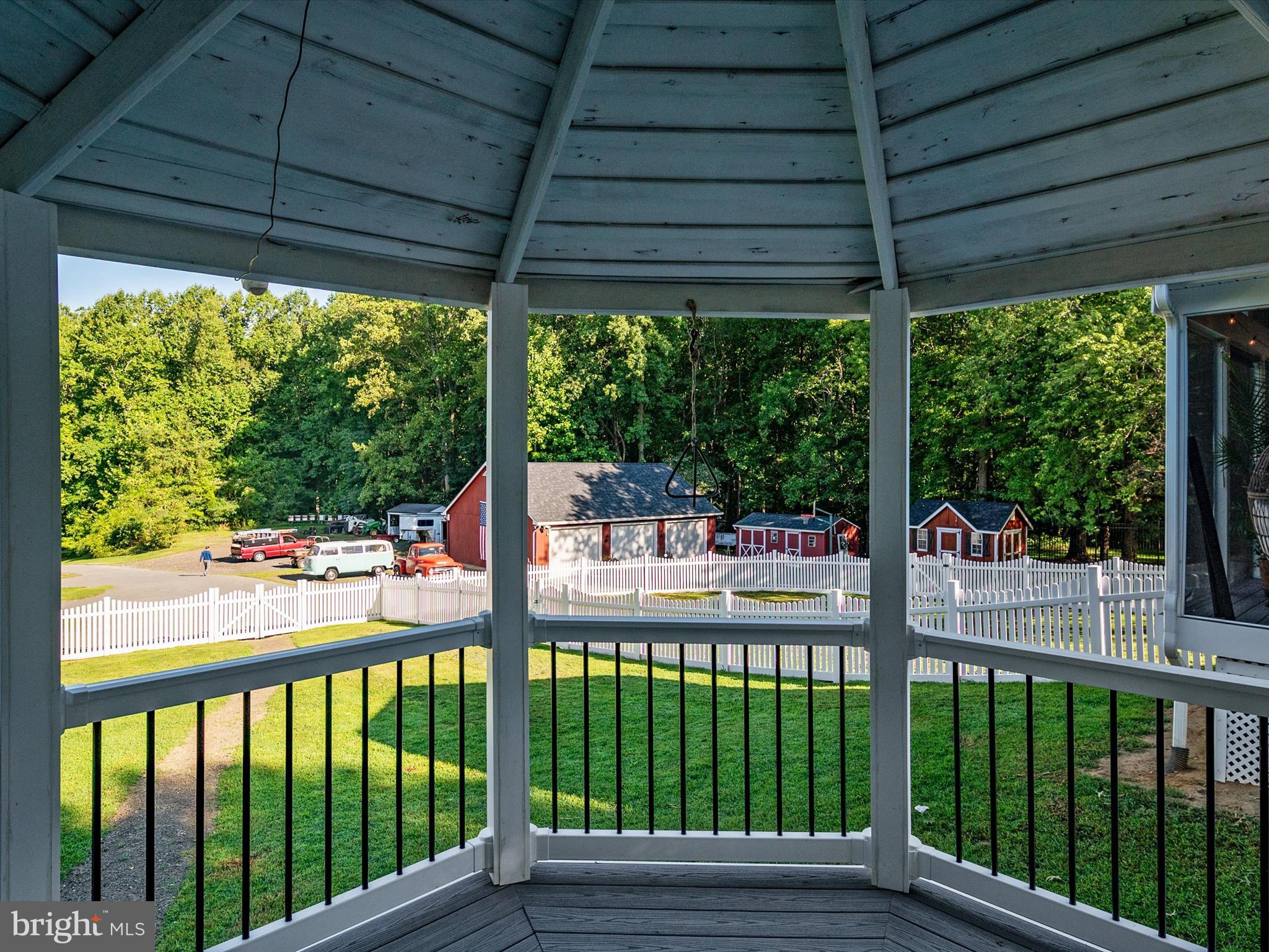 SPRING FIELDS - Residential