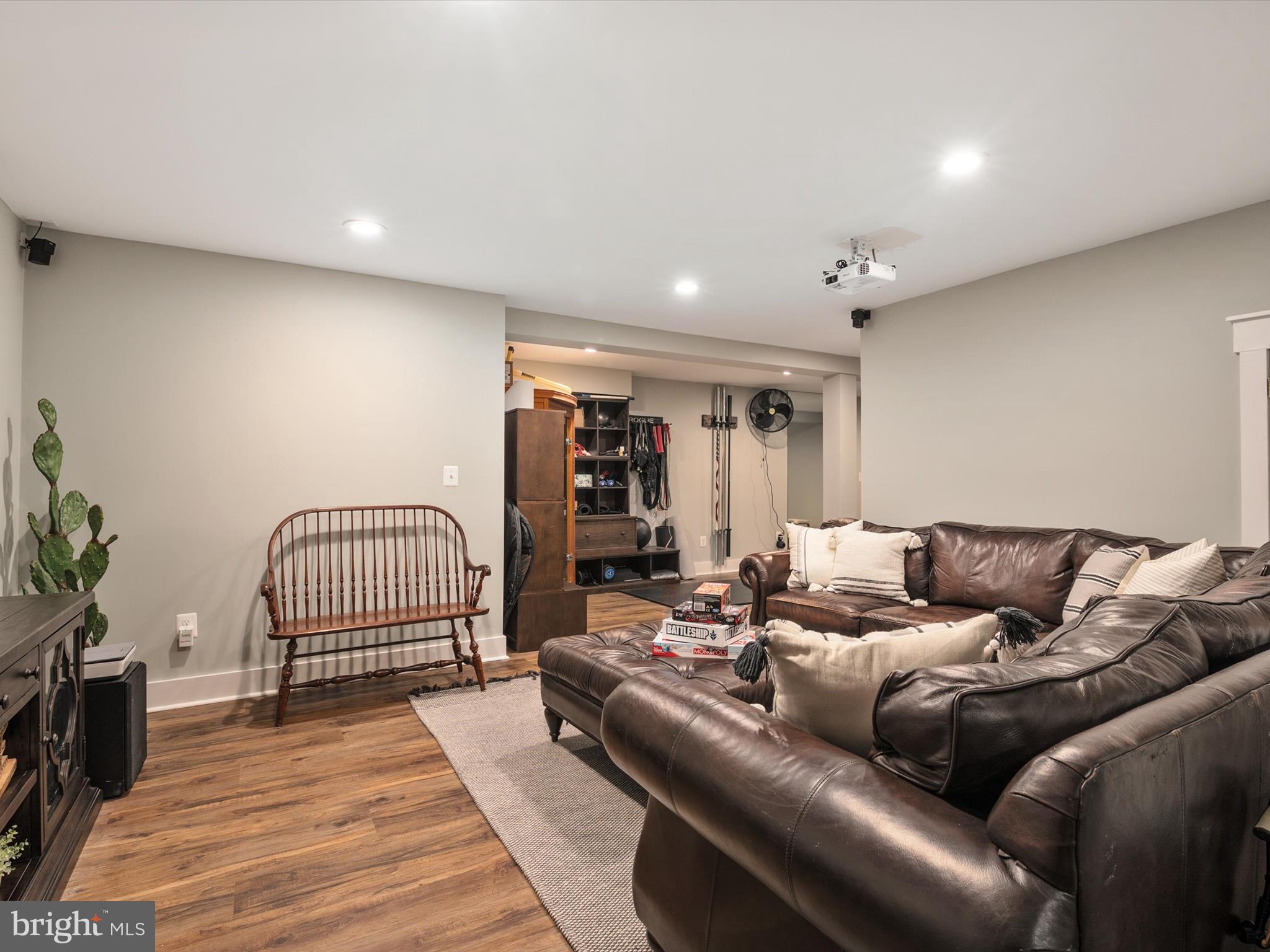 SPRING FIELDS - Residential