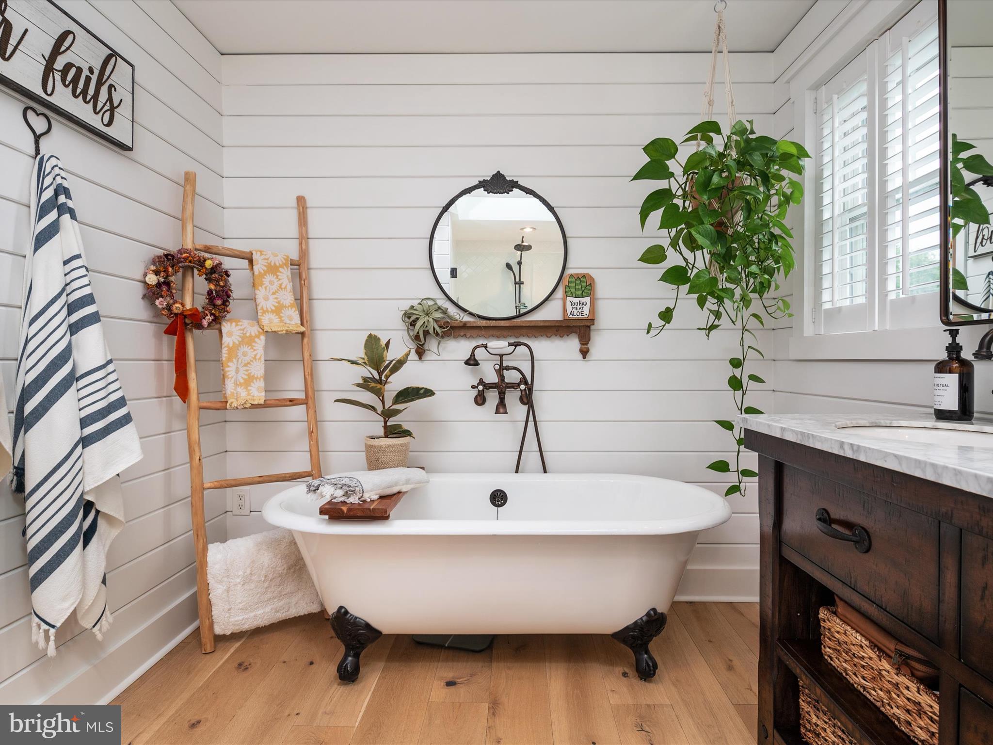 SPRING FIELDS - Residential