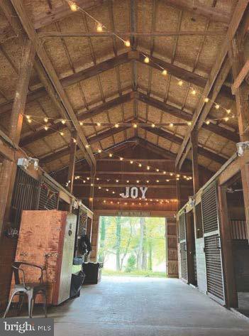 SPRING FIELDS - Residential