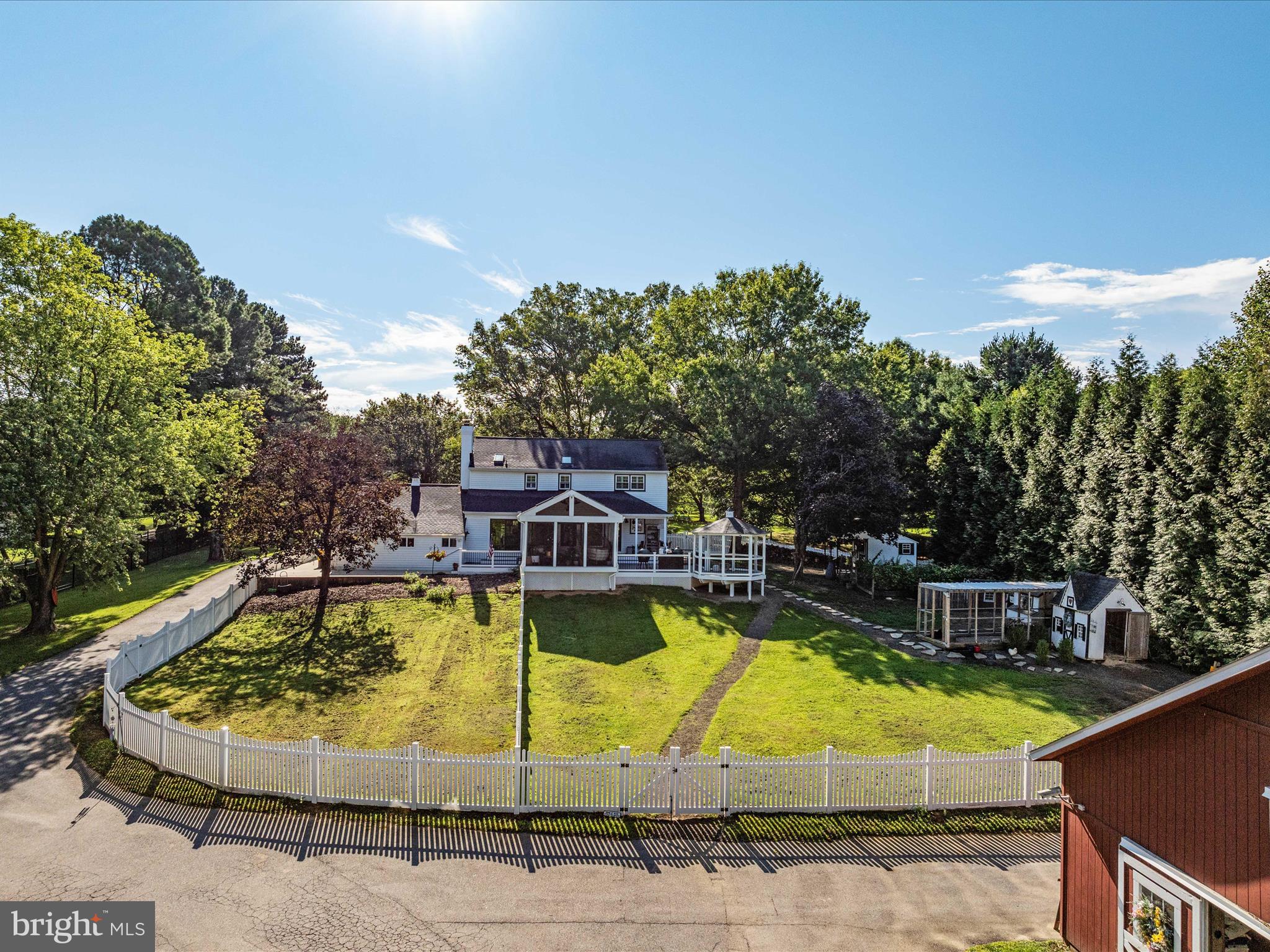 SPRING FIELDS - Residential