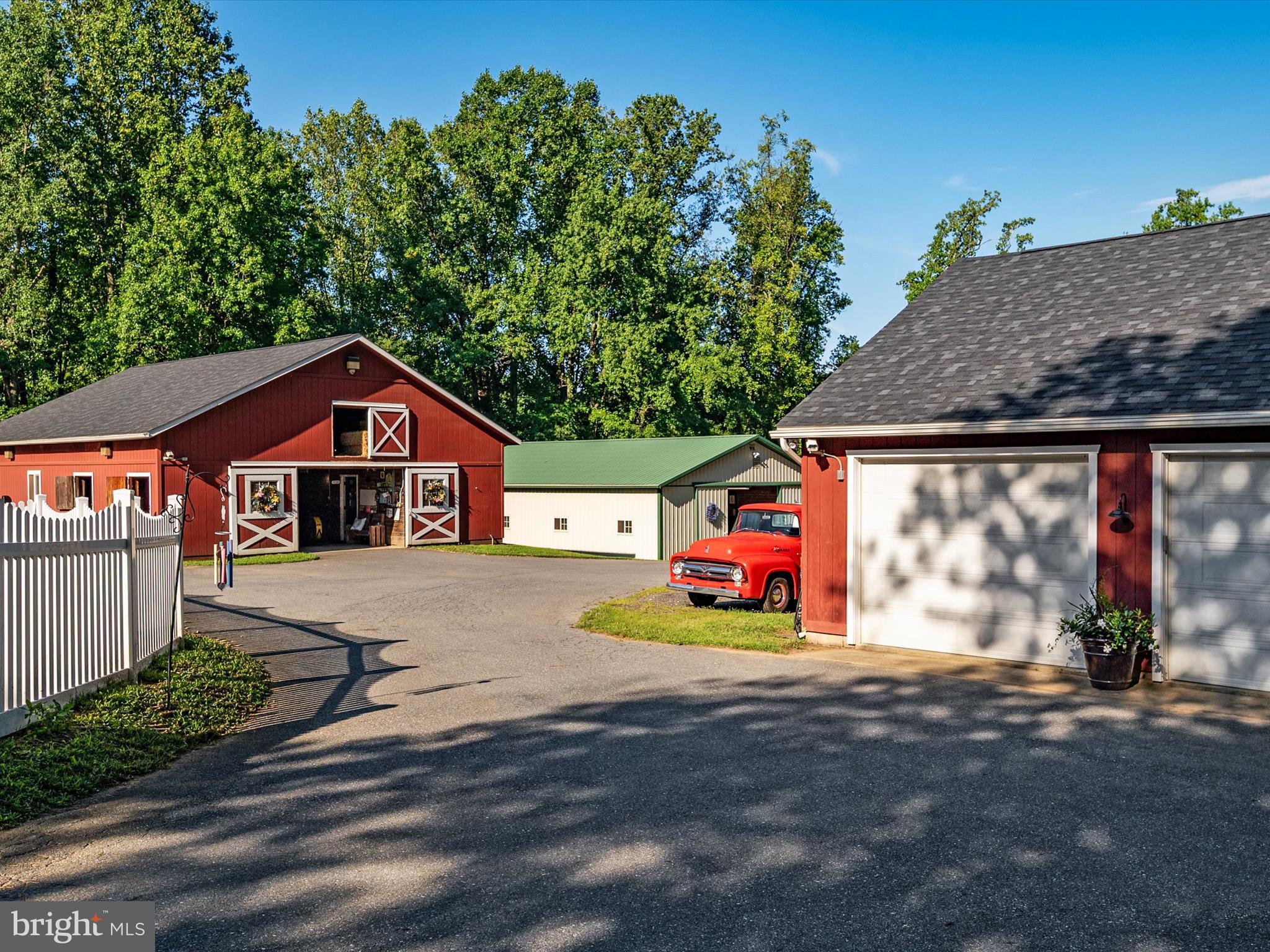 SPRING FIELDS - Residential