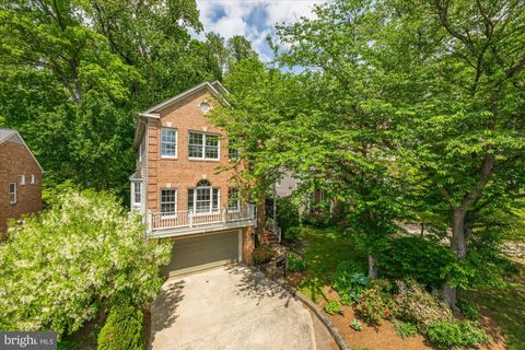 6732 BARON ROAD MCLEAN VA 22101