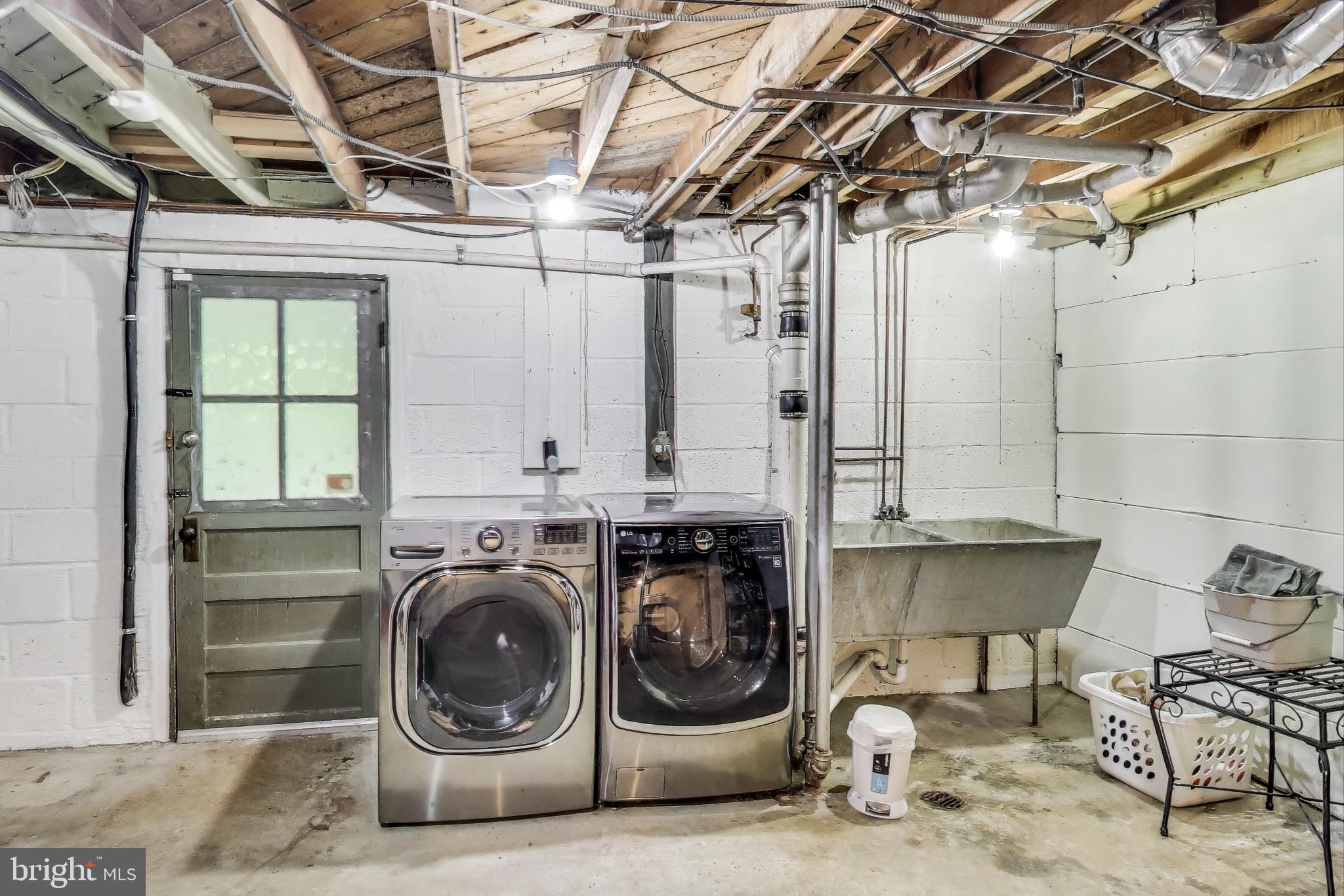 NORTHWOOD VILLAGE - Residential