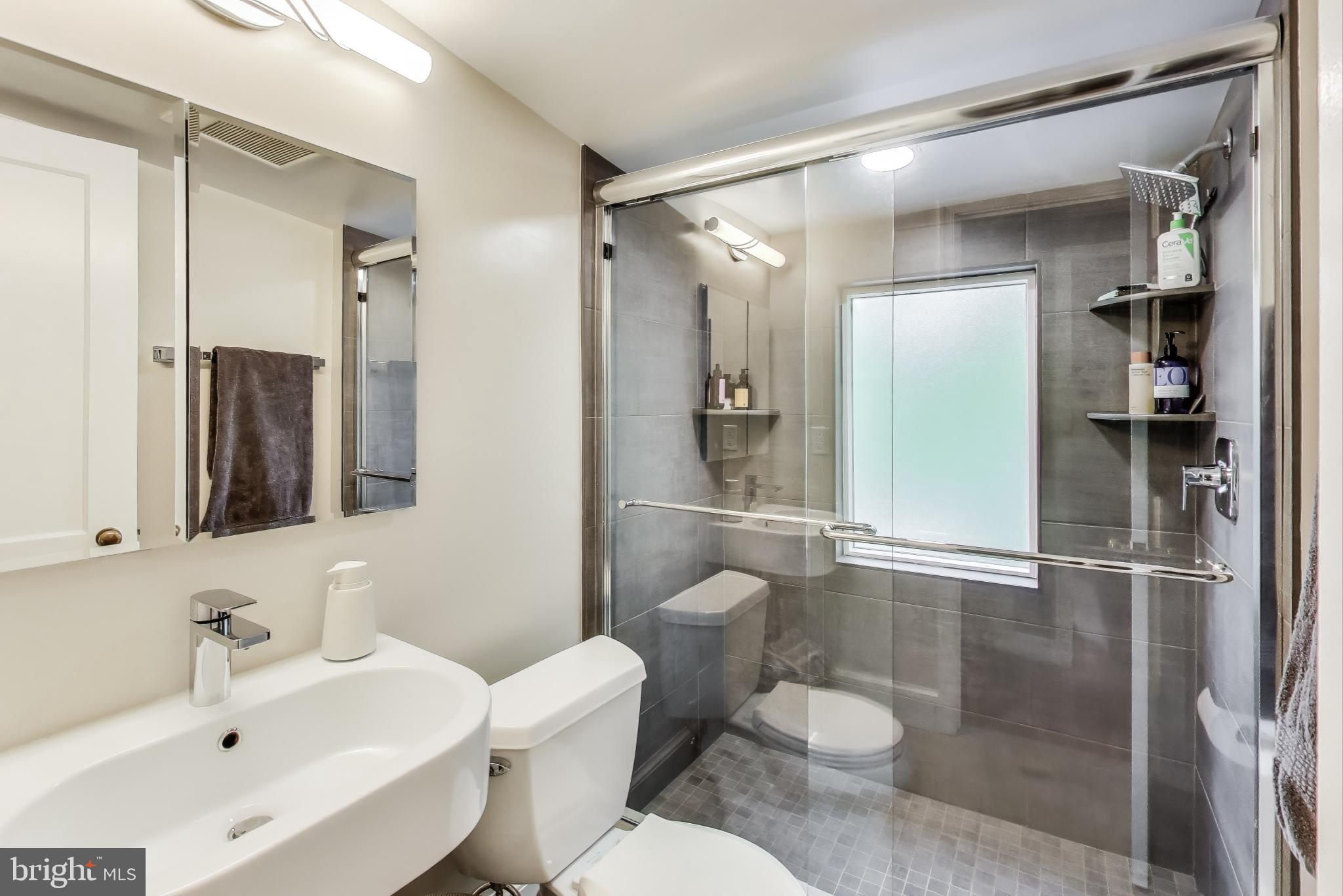 NORTHWOOD VILLAGE - Residential