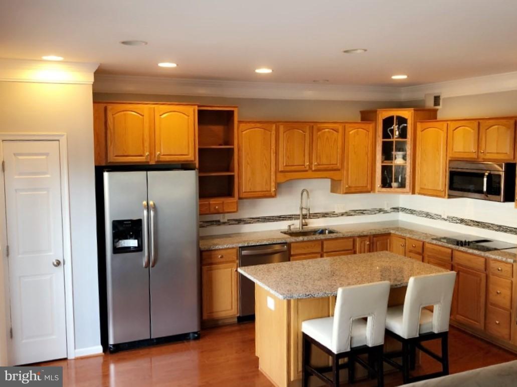 ASHBROOK - Residential Lease